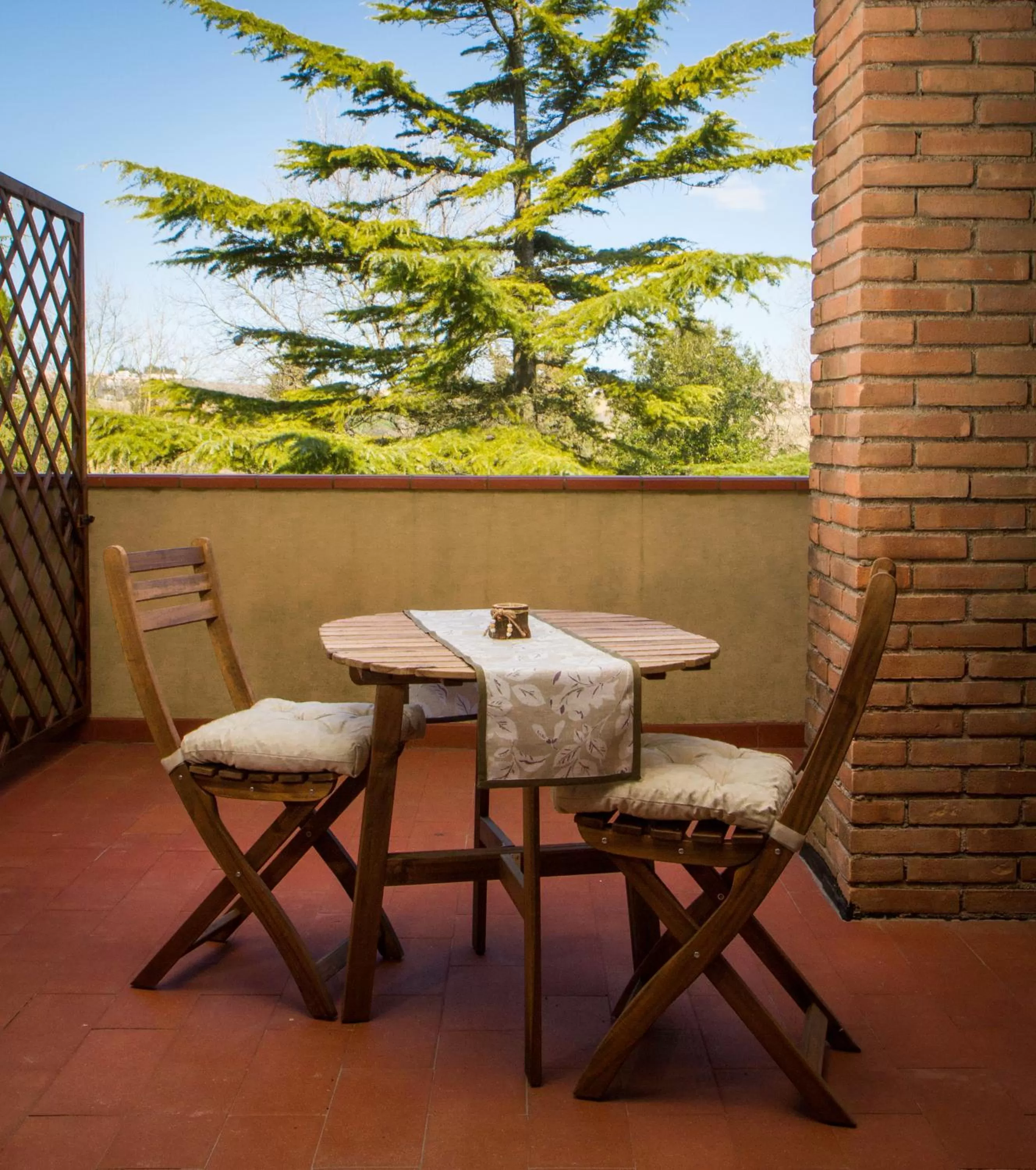 Photo of the whole room in B&B Timeout