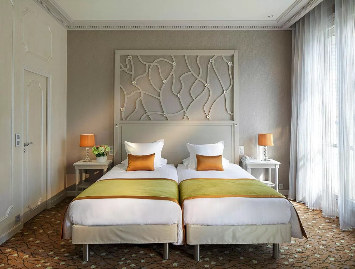 Photo of the whole room in Splendid Etoile