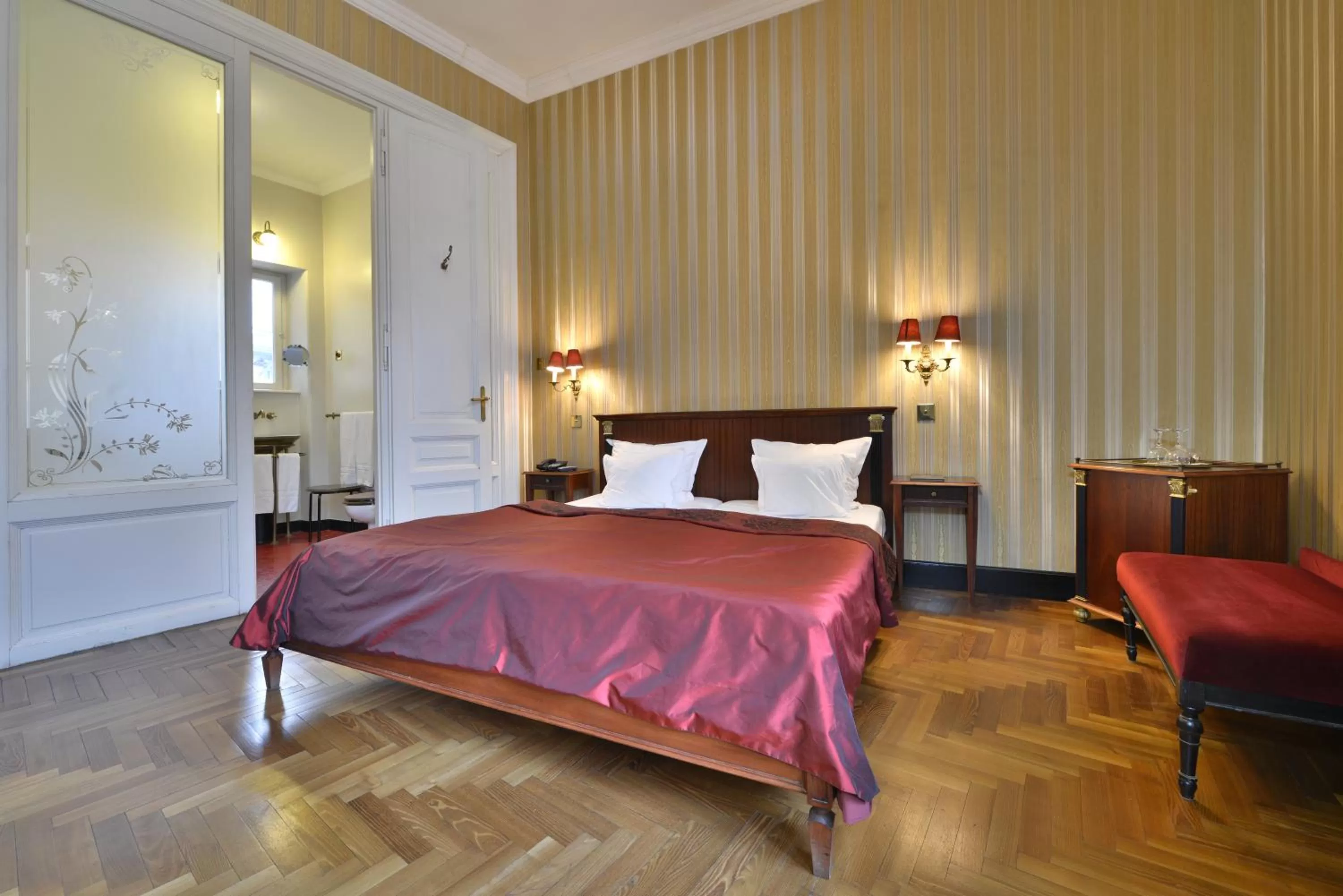 Bed in Gerlóczy Boutique Hotel