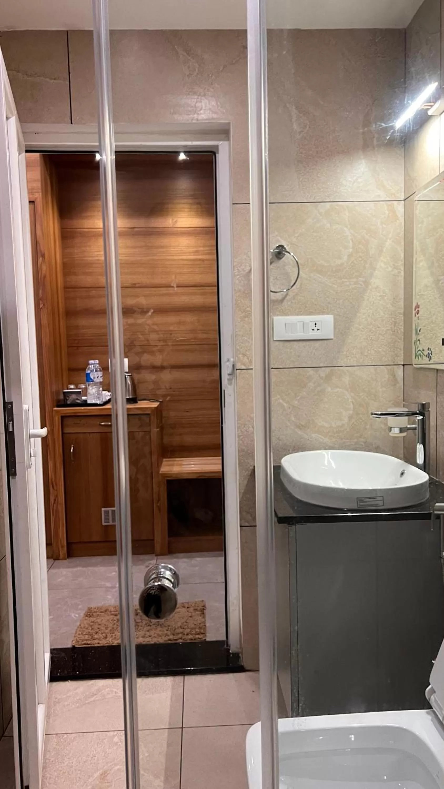 Bathroom in The Wild Trails Clarks Exotica , Munnar