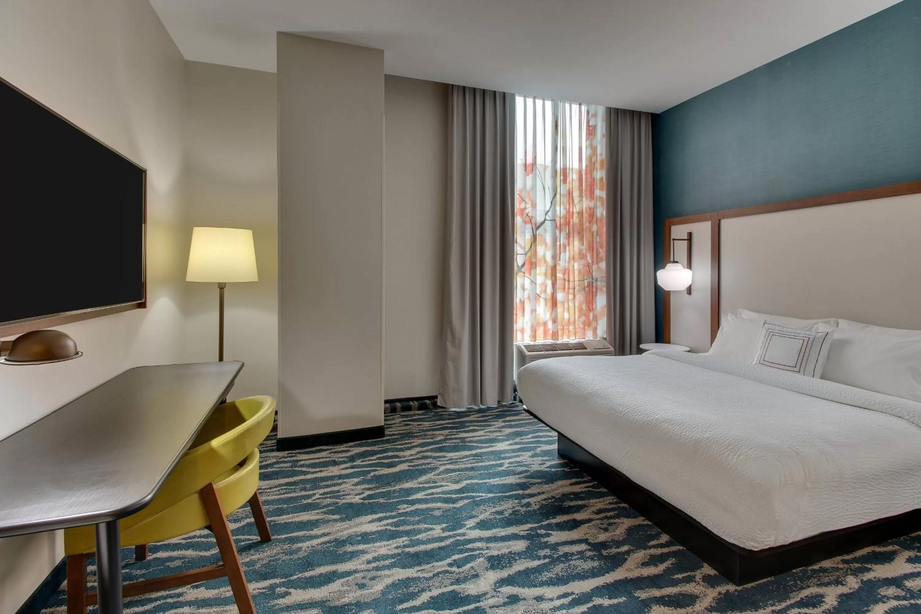 Guest room, King, City view in Fairfield Inn & Suites by Marriott Birmingham Downtown