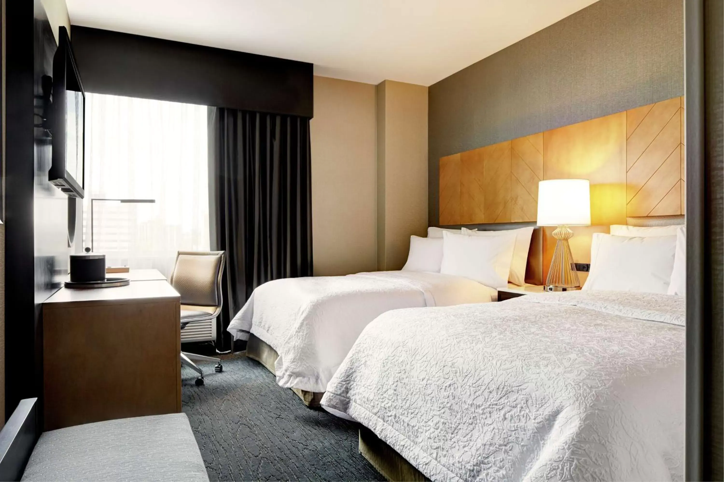 Double Room with Two Double Beds - Hearing Access/Non-Smoking in Hampton Inn Brooklyn Downtown Double Room with Two Double Beds - Hearing Access/Non-Smoking in Hampton Inn Brooklyn Downtown