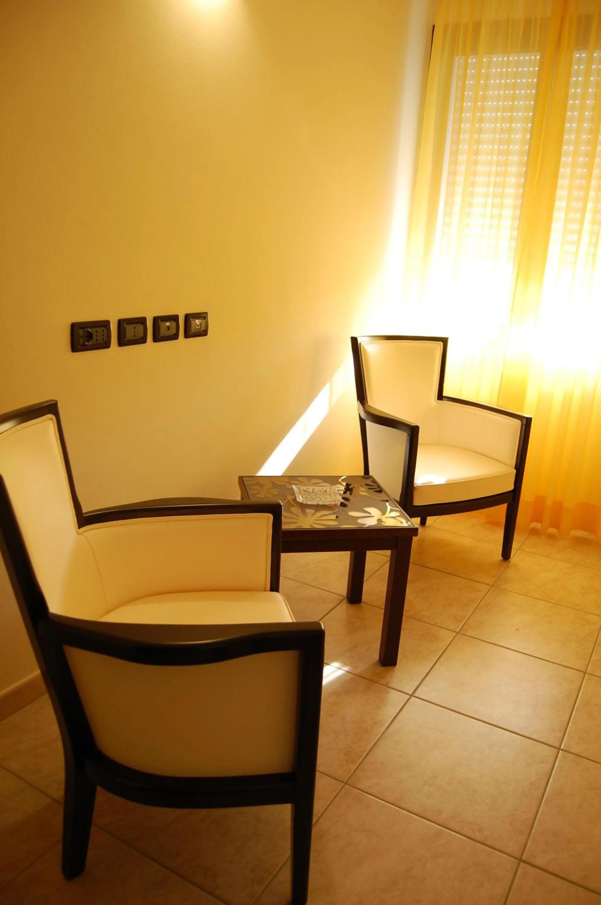 People in Piccolo Hotel Nogara