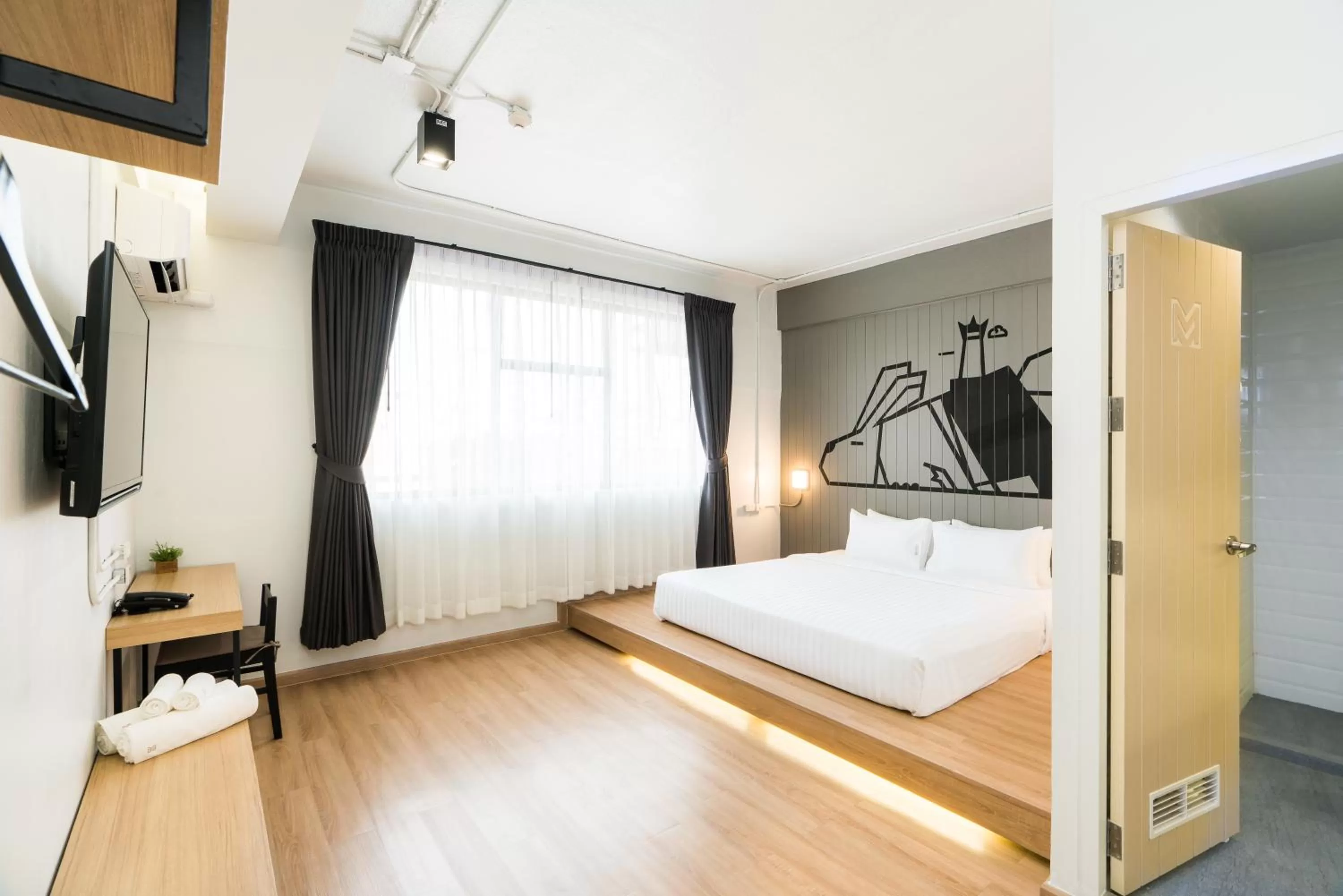 Bathroom, Bed in Marwin Villa