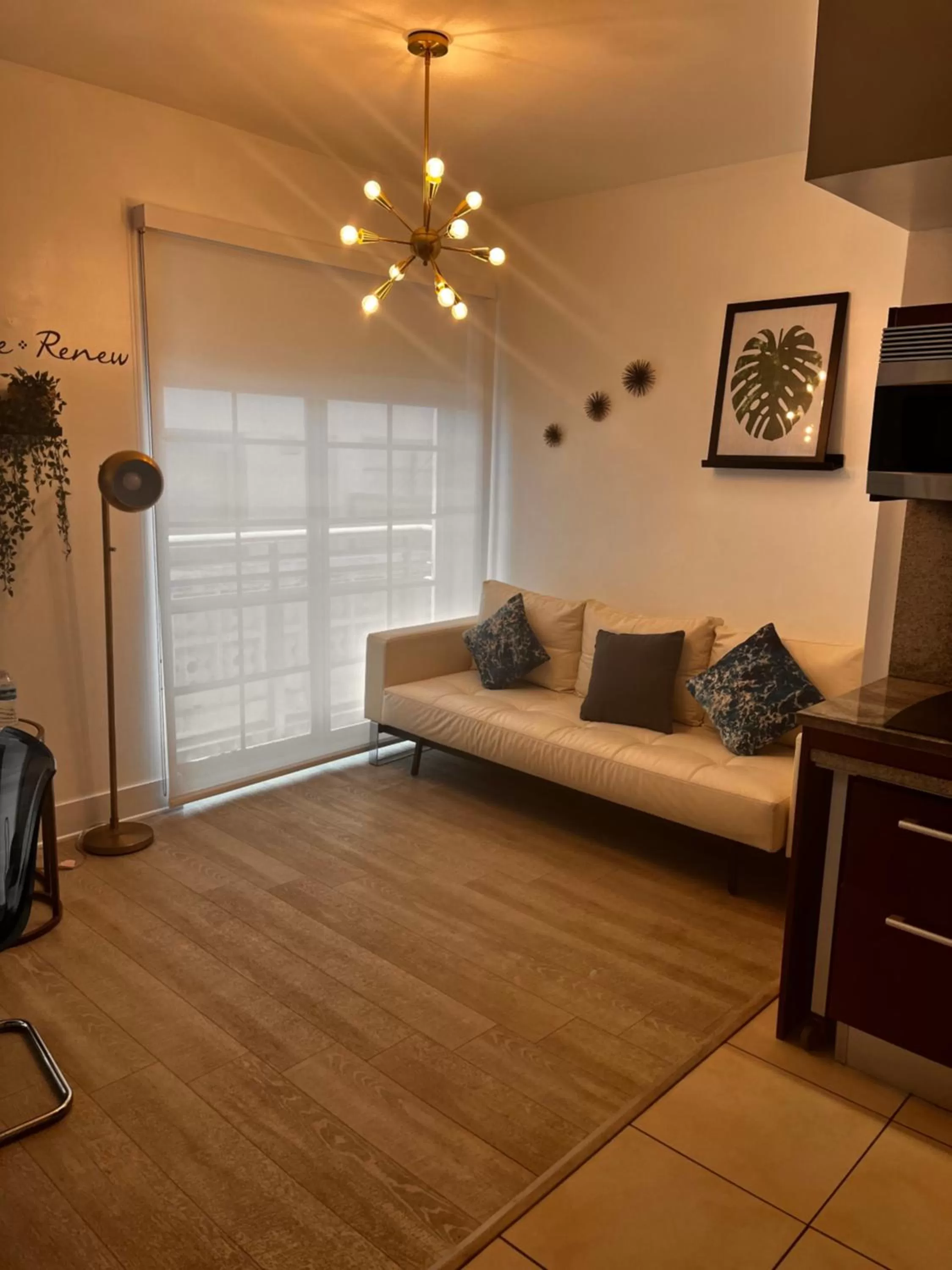 Living room, Seating Area in Suites at The Strand on Ocean Drive