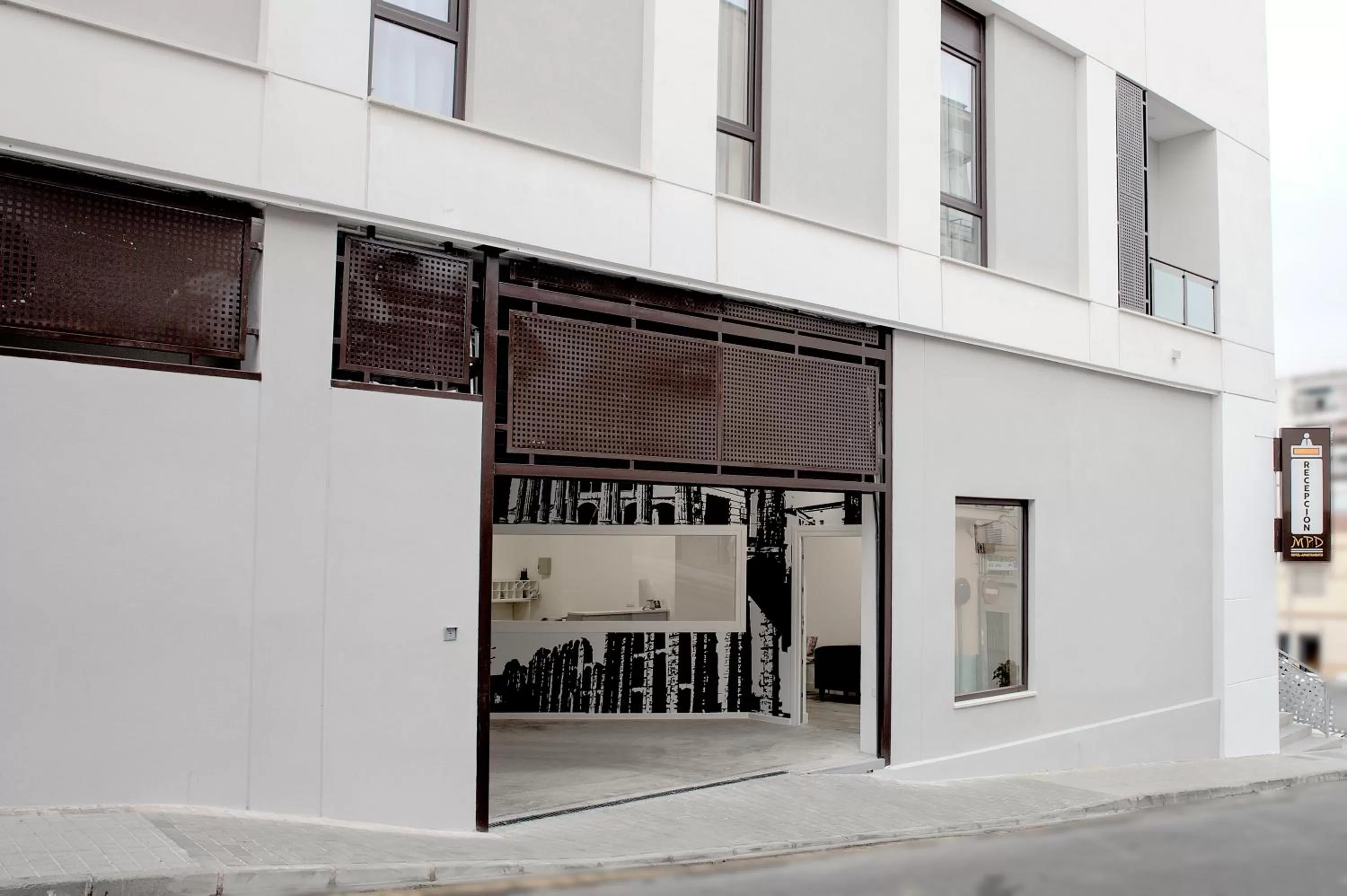 Facade/entrance in Hotel Apartamentos MPD