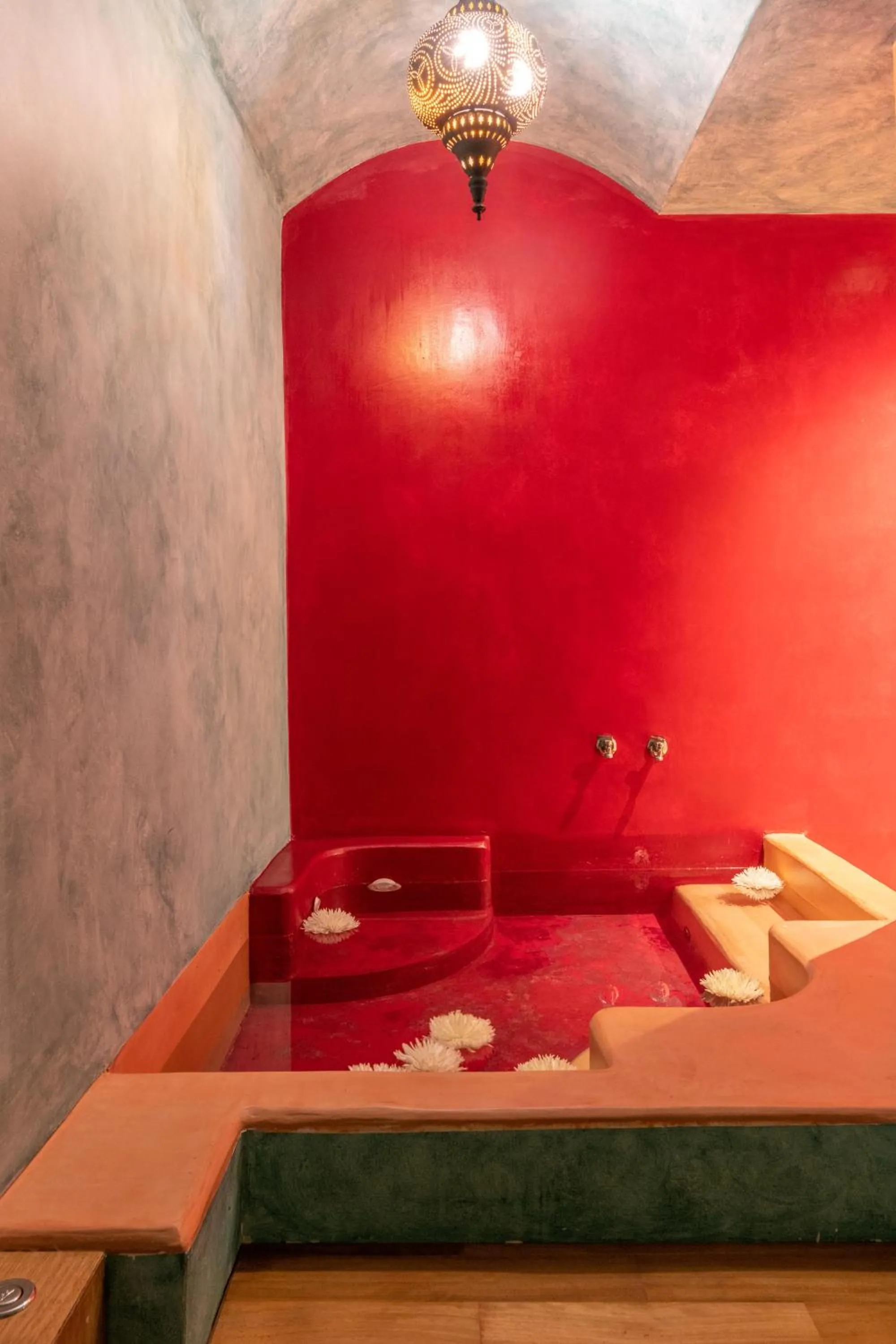 Hot Tub, Bed in Sperveri Boutique Hotel