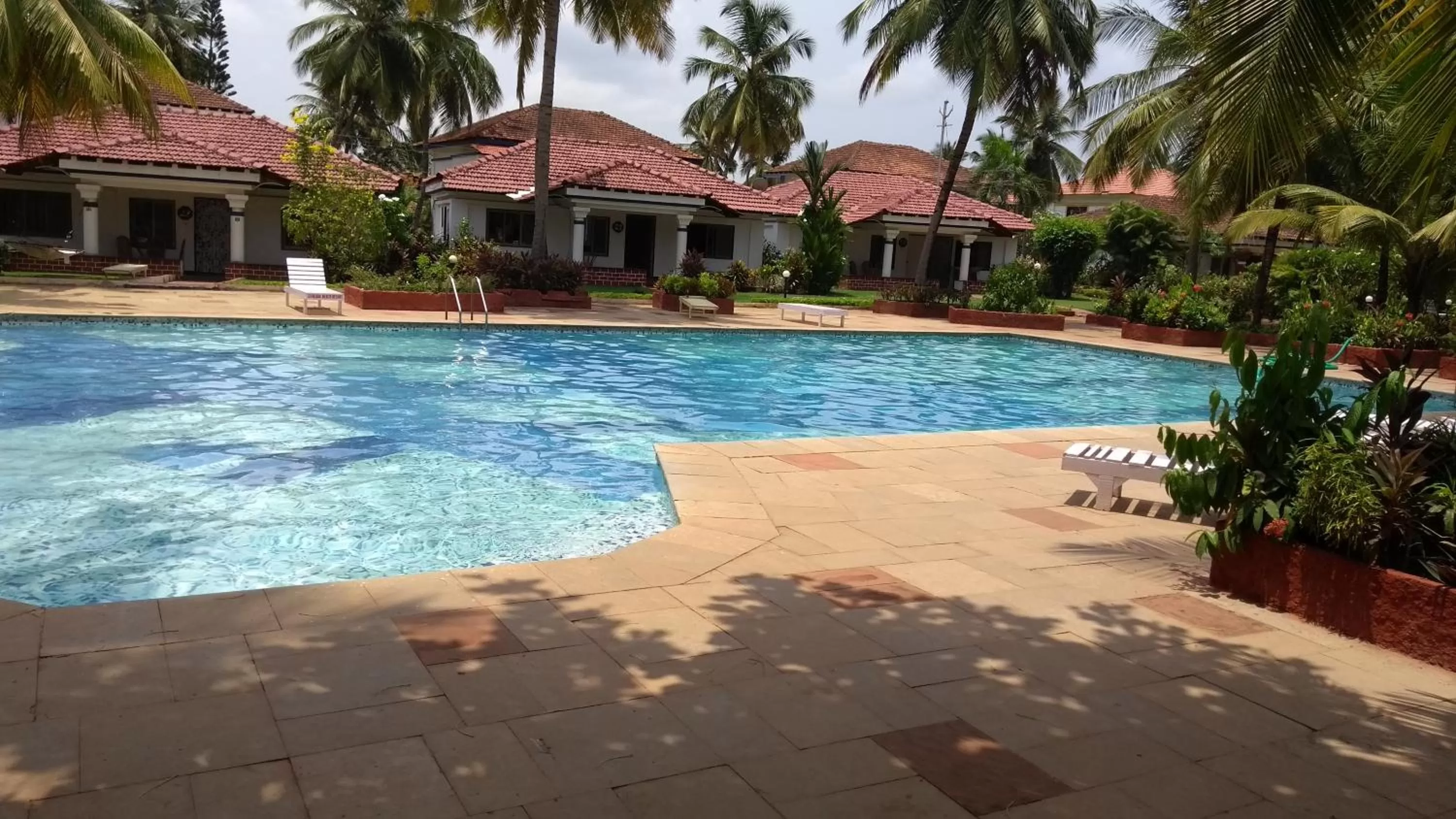 Swimming pool in Shikara Beach Resort