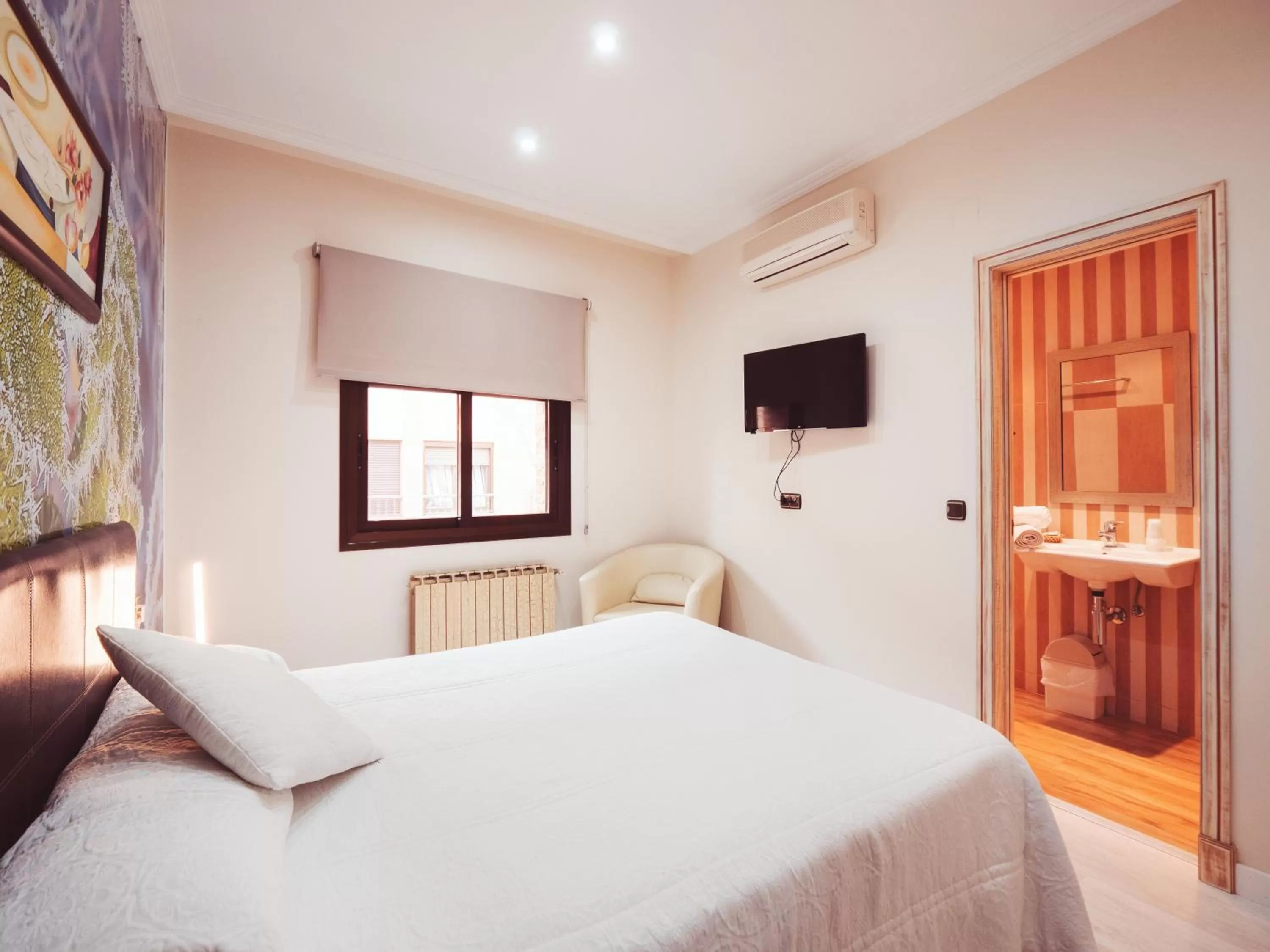 Bed in Hotel Los Toreros