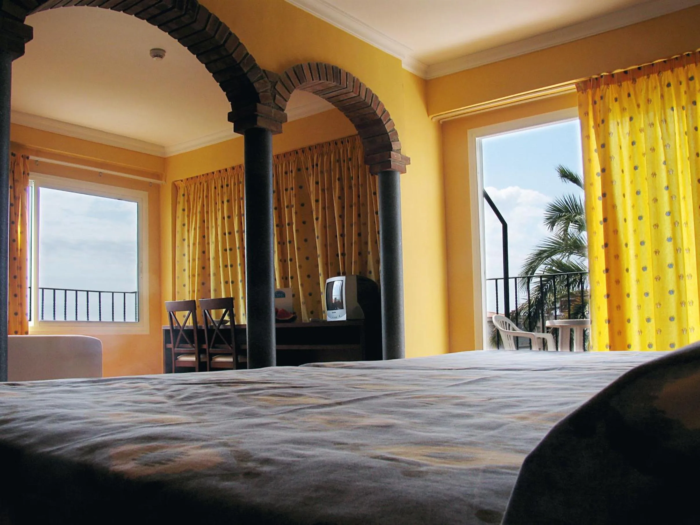 Bed in Hotel Comarruga Platja