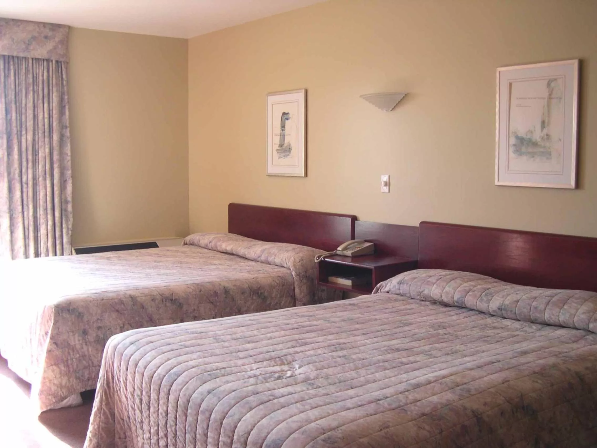 Bed in Auberge Harris