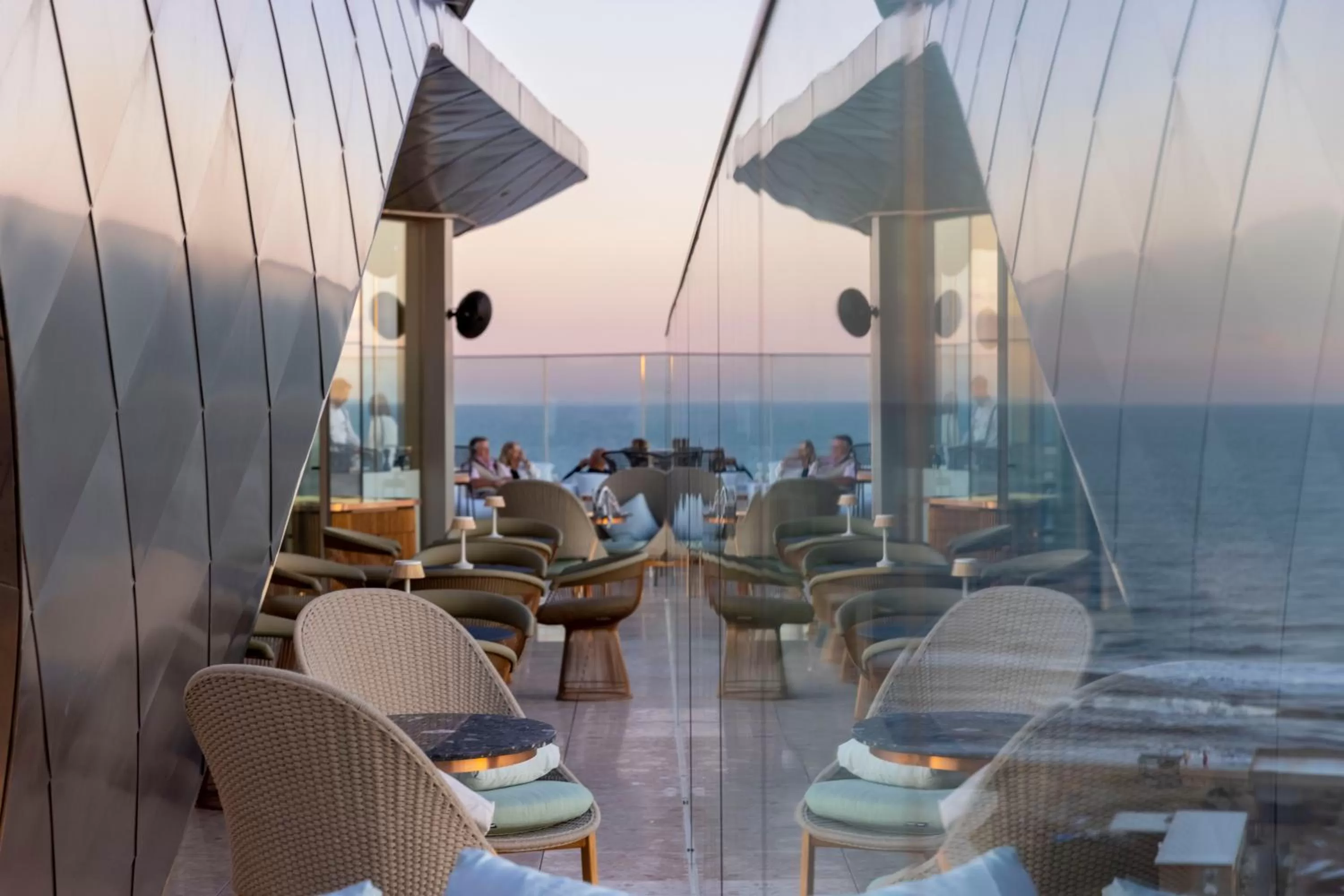 Restaurant/places to eat in The Grand Hotel