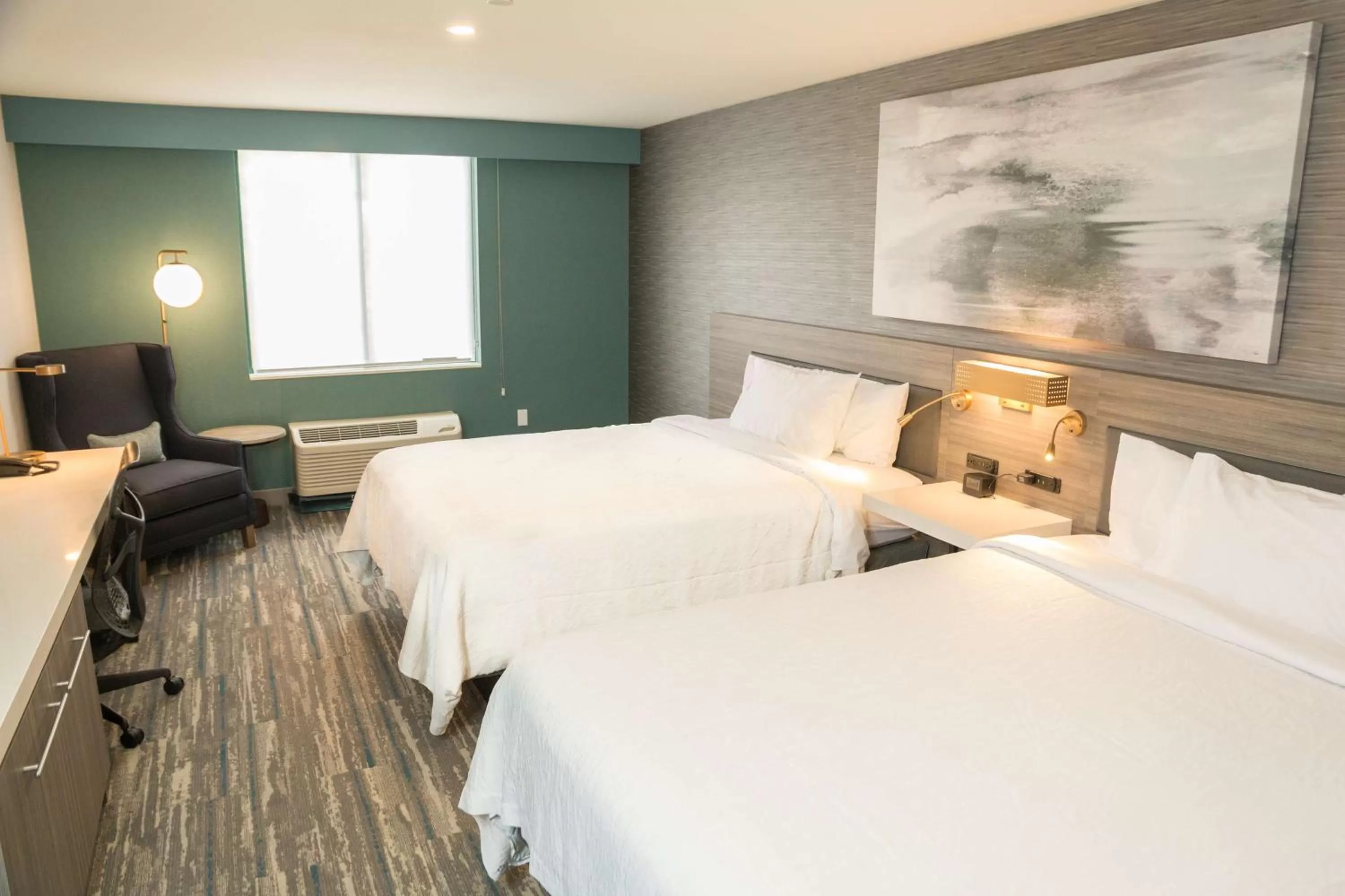 Bed in Hilton Garden Inn Montebello / Los Angeles