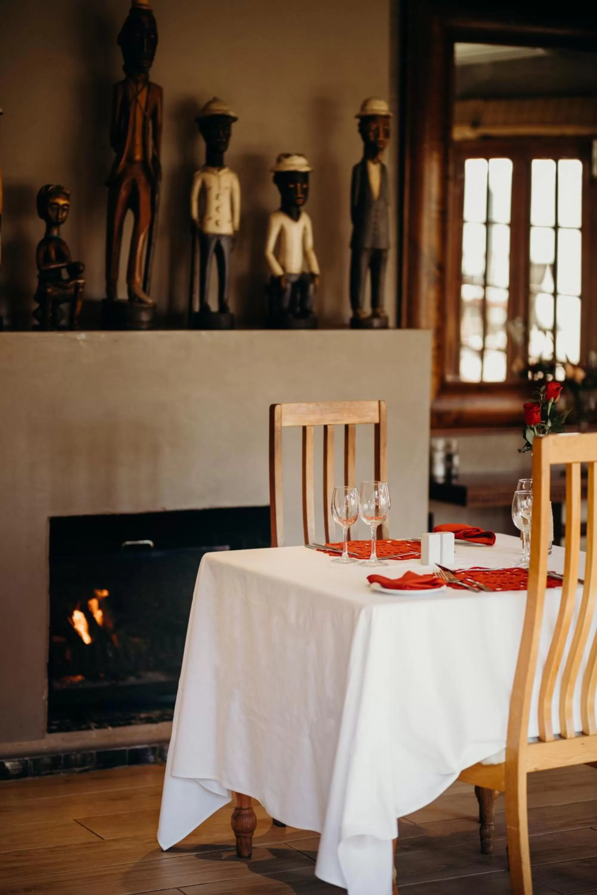 Restaurant/places to eat in Singa Lodge - Lion Roars Hotels & Lodges