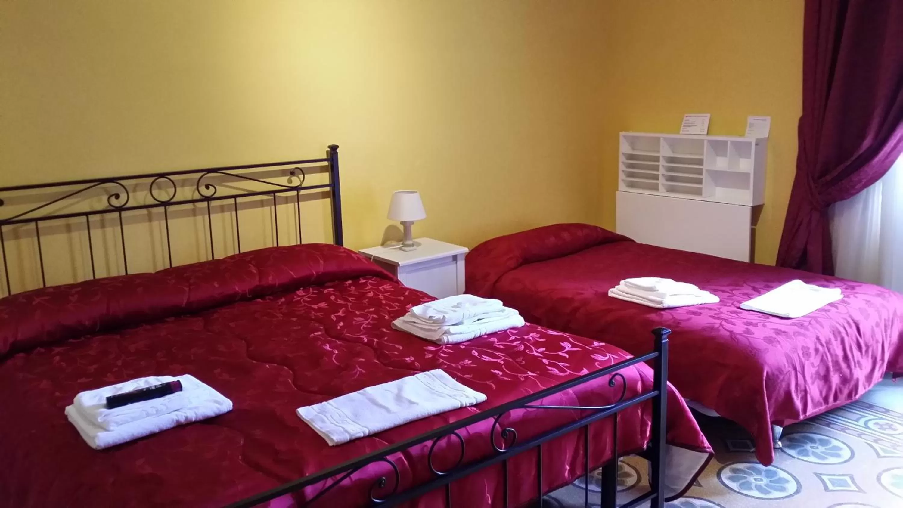 Bed in La Breccia A Porta Pia