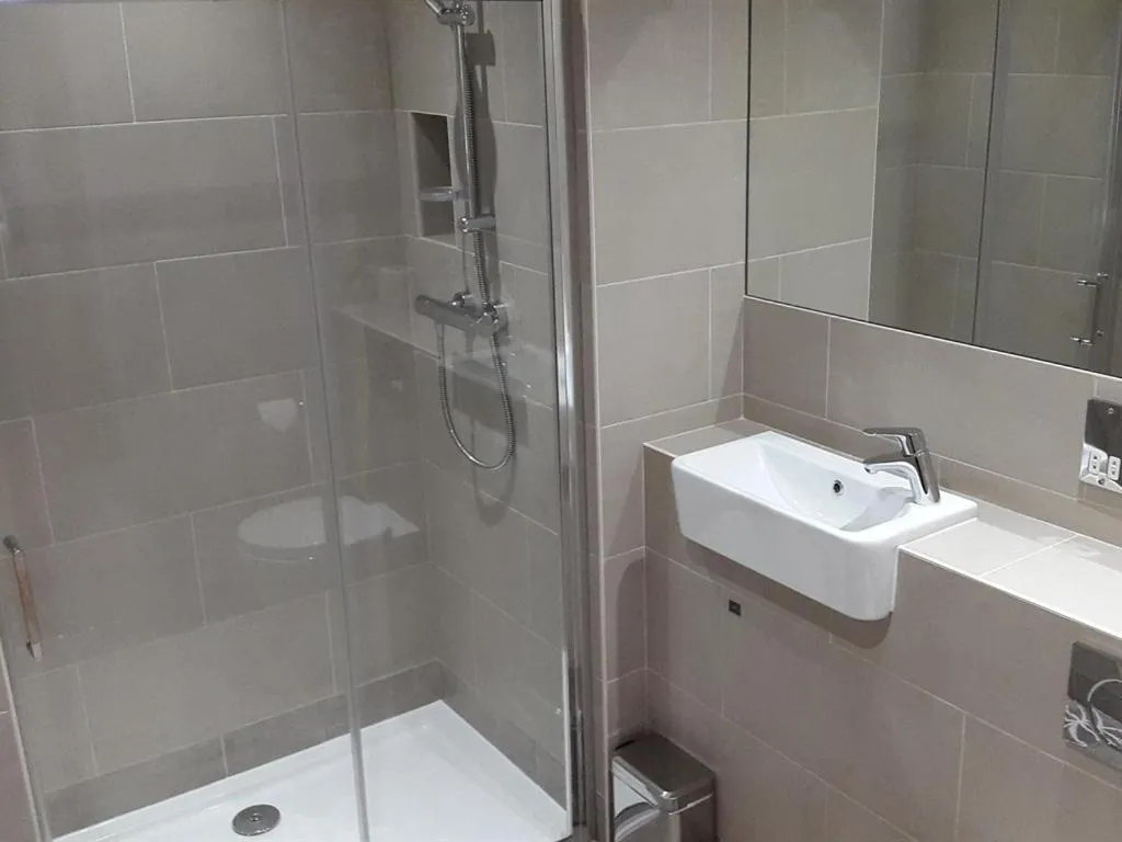 Bathroom in Edinburgh Nine