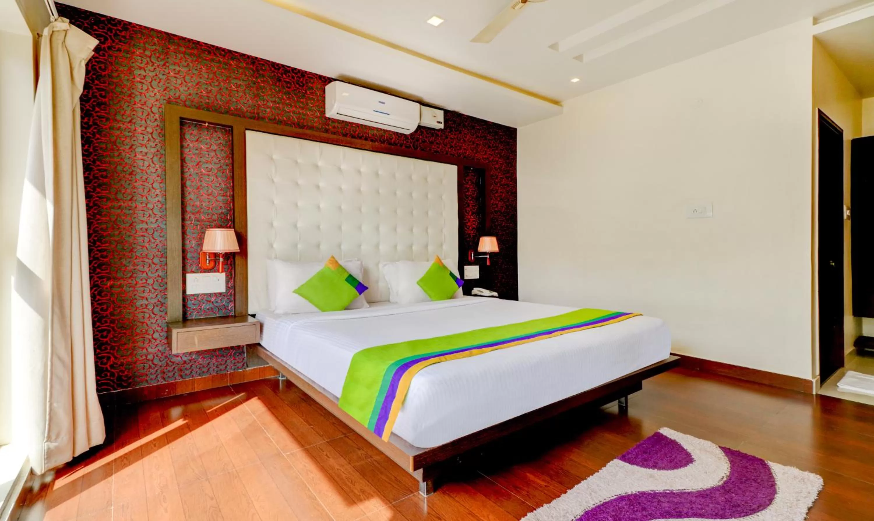 Bed in Treebo Trend Orchid MG Road