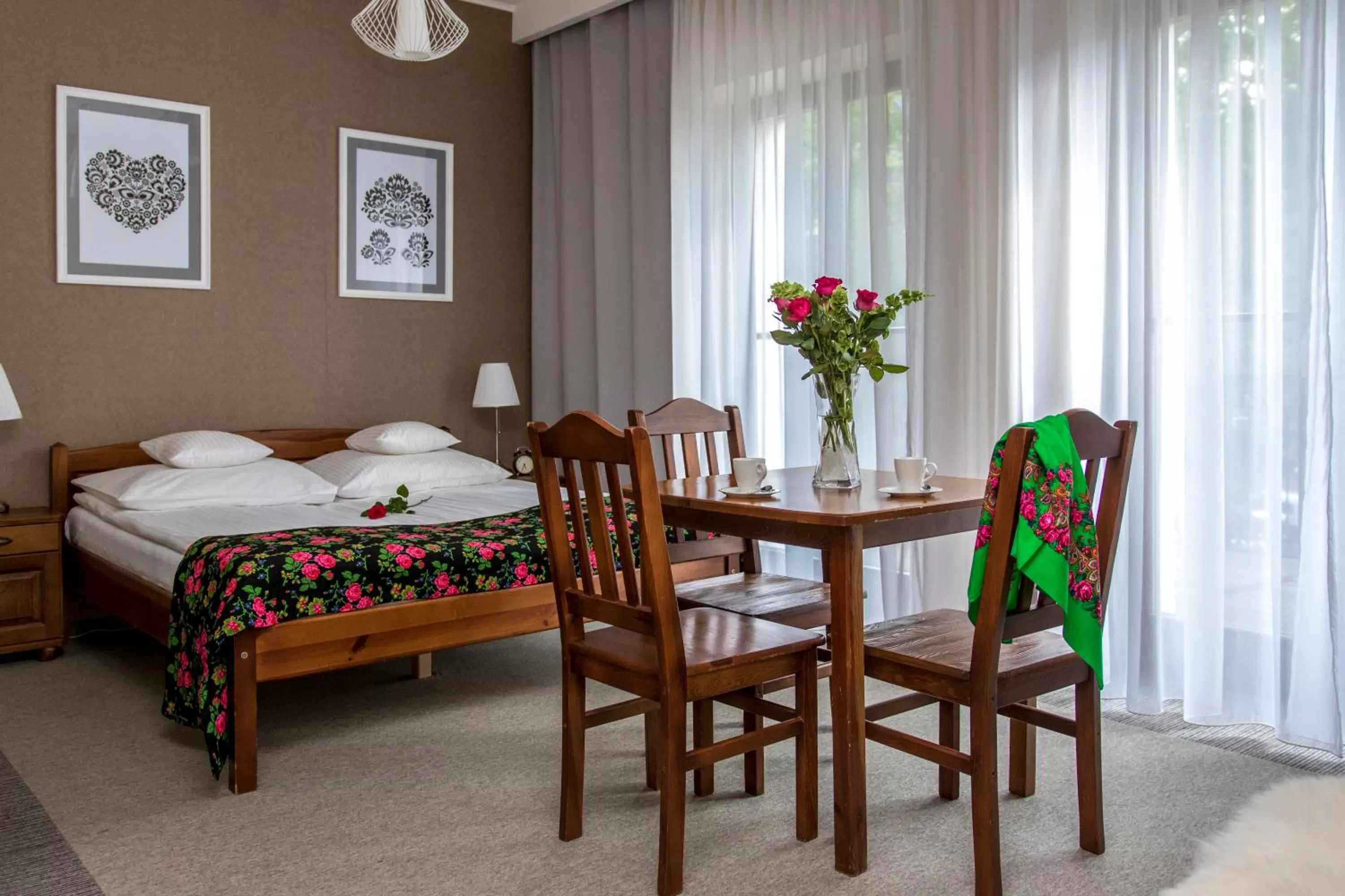 Photo of the whole room, Bed in Rezydencja Sienkiewiczówka