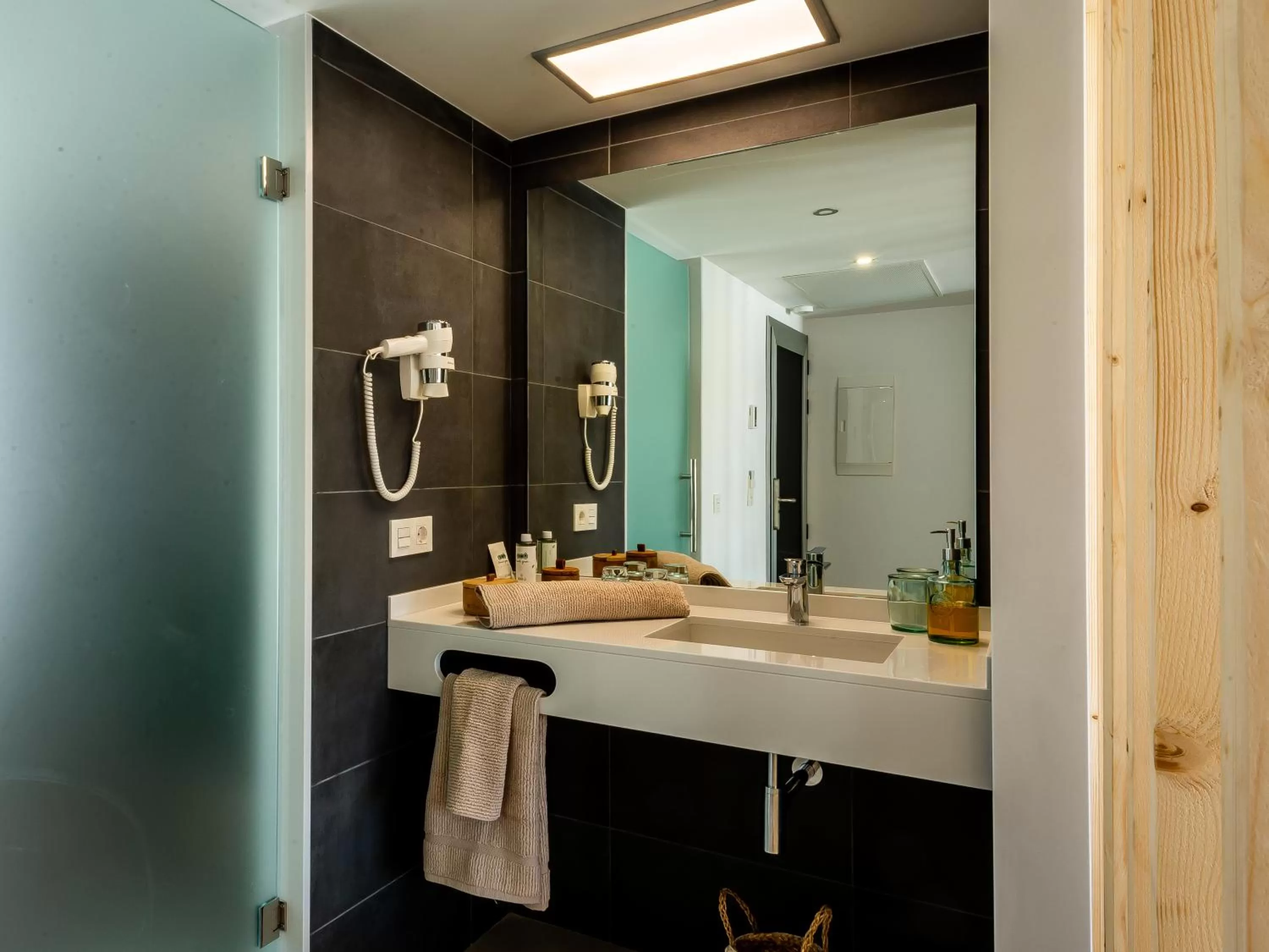 Bathroom in Hotel Taimar