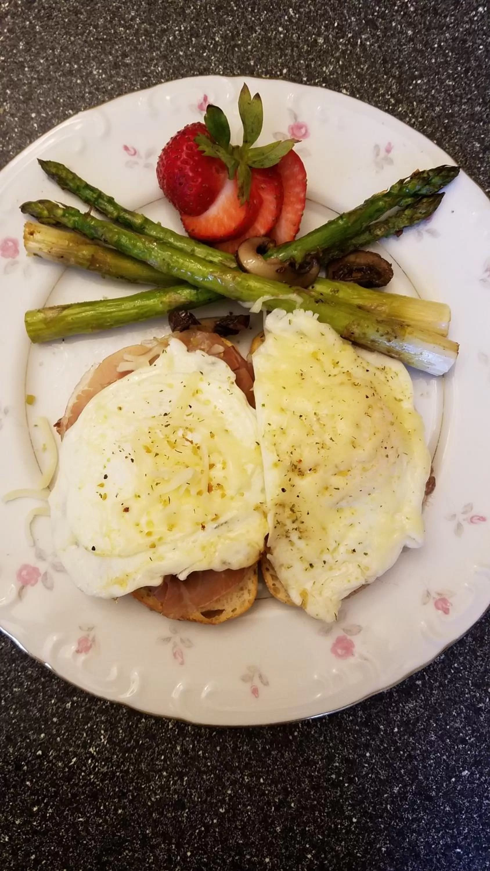 Breakfast in The Richard Johnston Inn & 1890 Caroline House