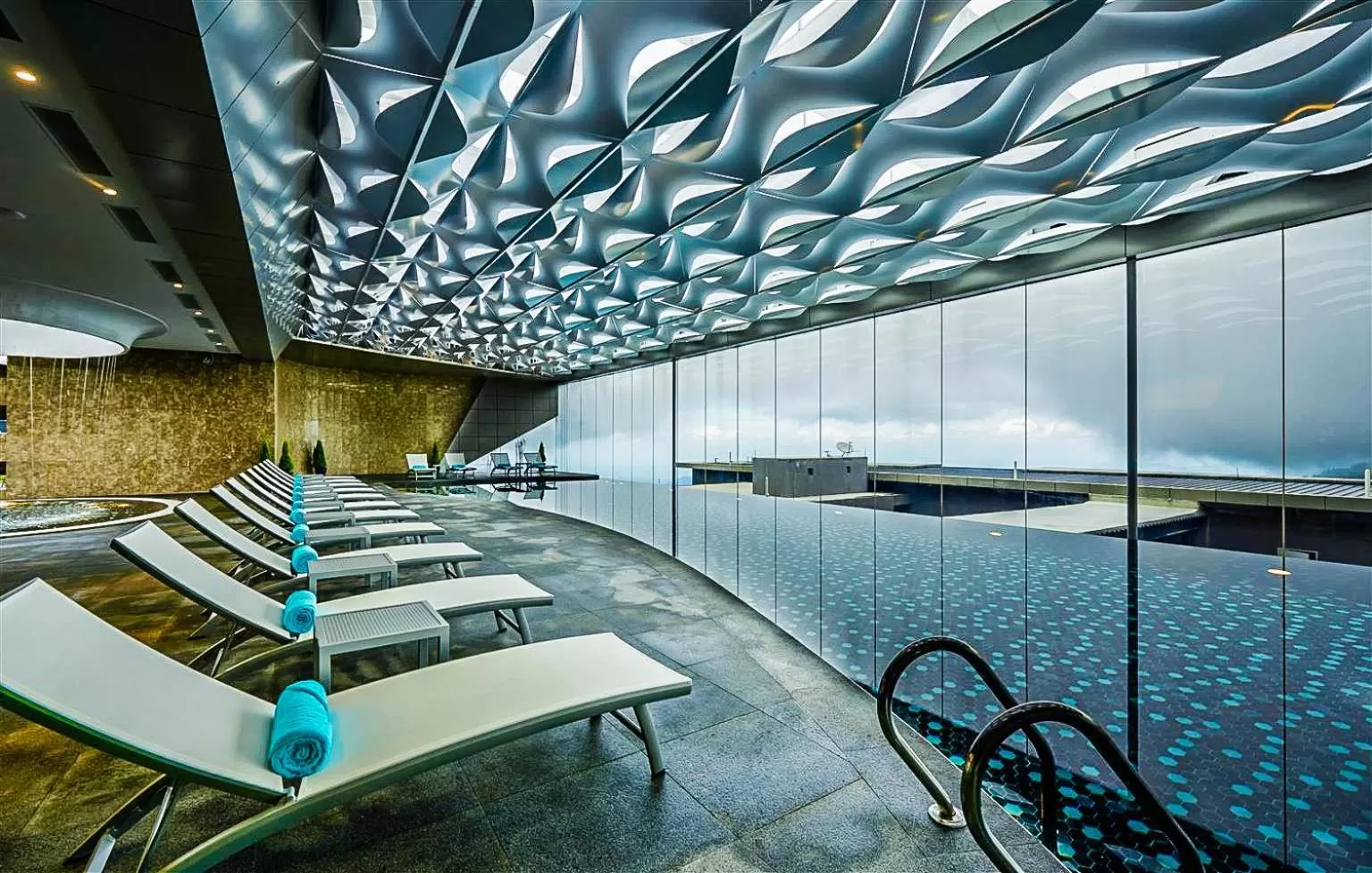 Swimming Pool in Sky Retreat Genting Highlands