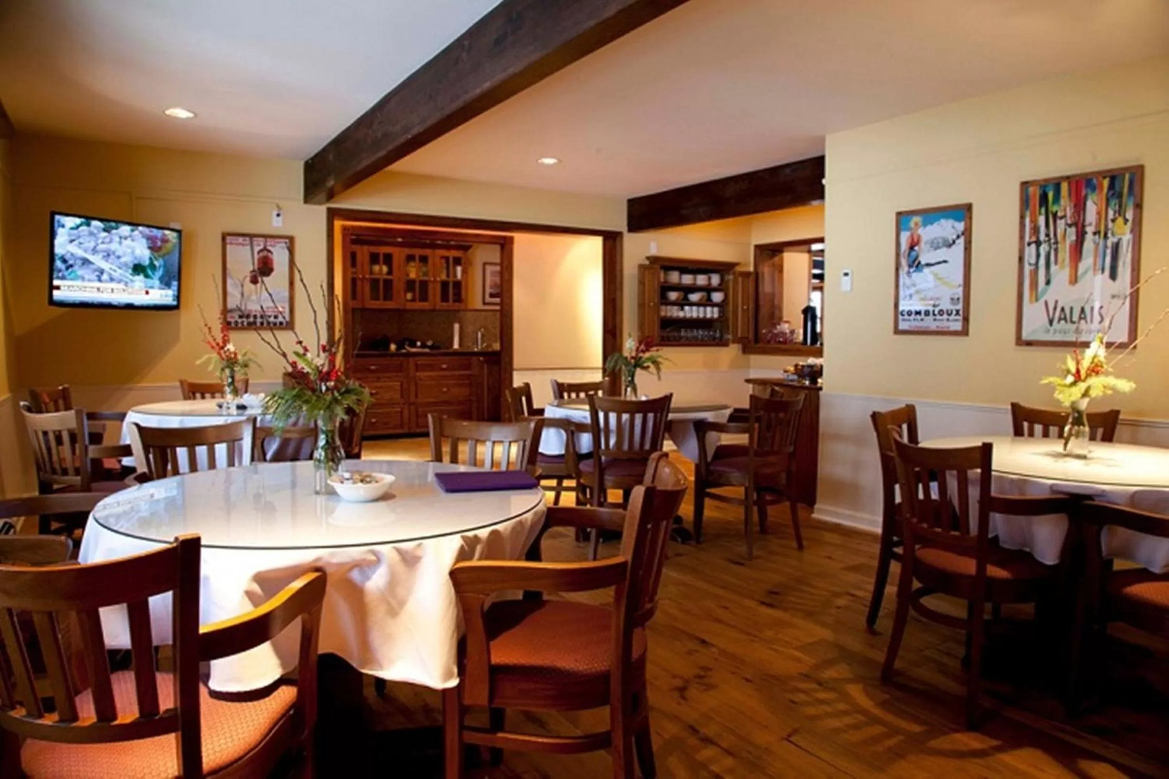 Coffee/tea facilities in Nordic Inn