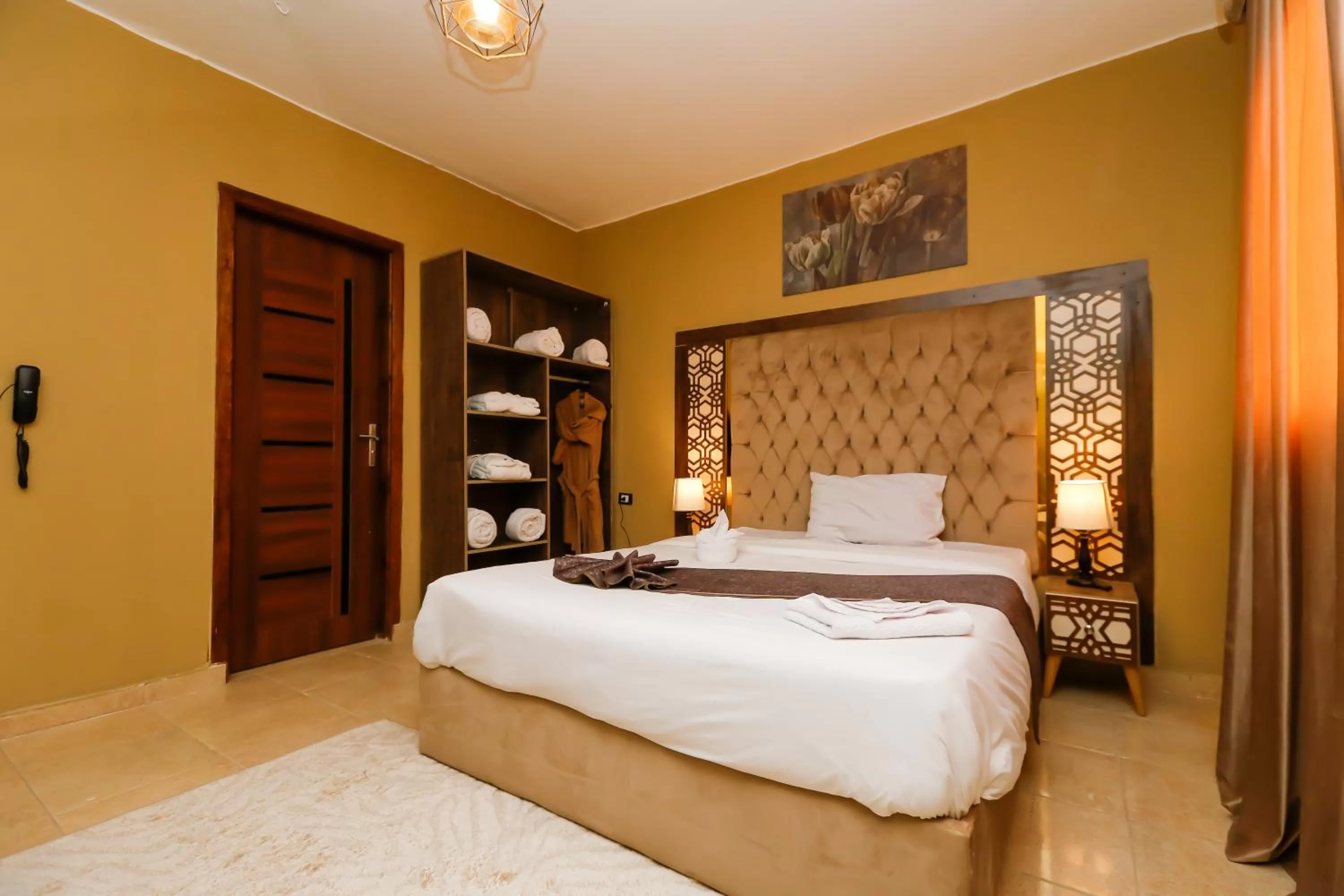 Bed in King Cheops Inn - Pyramid View