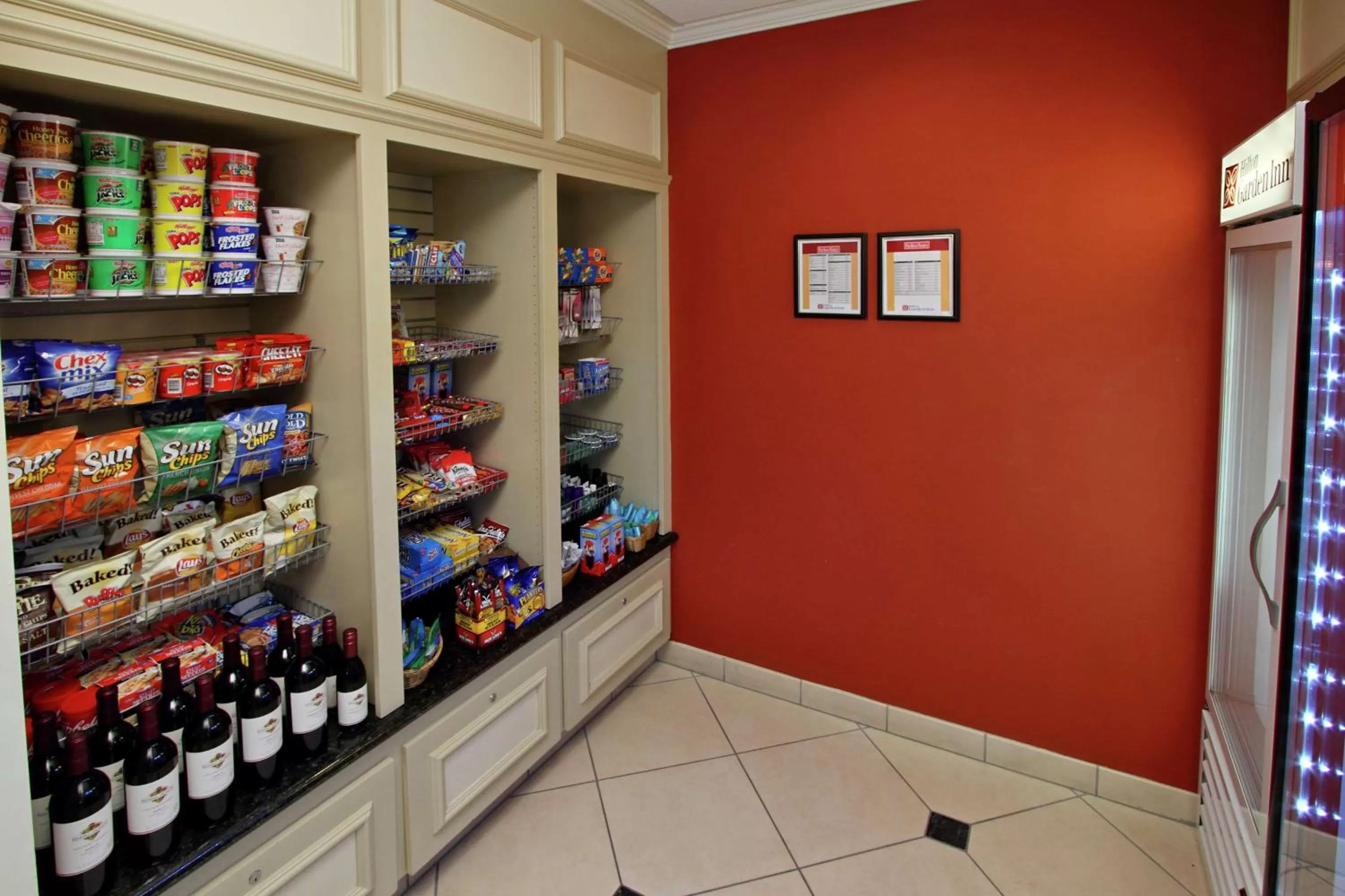 Restaurant/places to eat in Hilton Garden Inn Oxnard/Camarillo