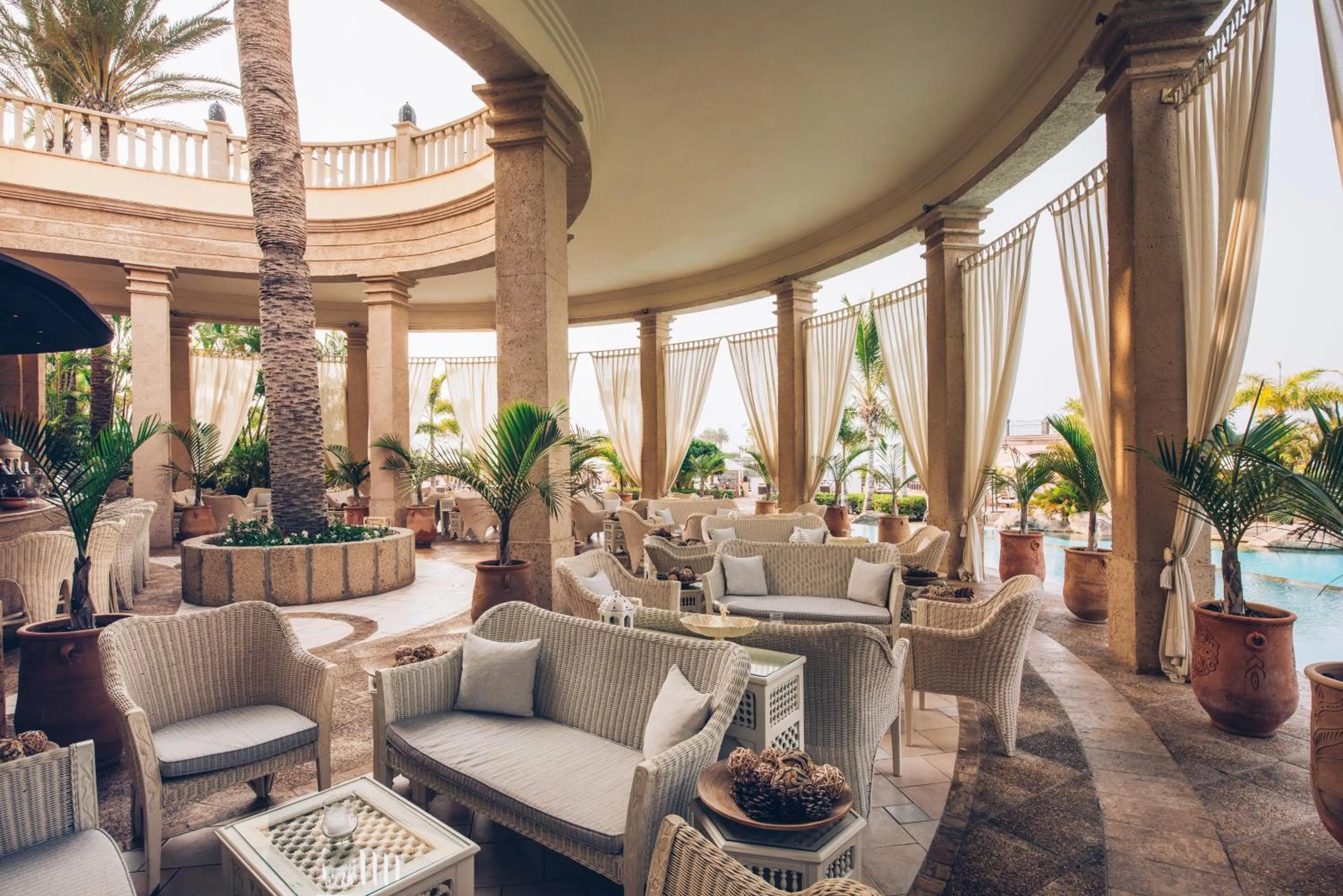 Lounge or bar in JOIA El Mirador by Iberostar -Adults Only