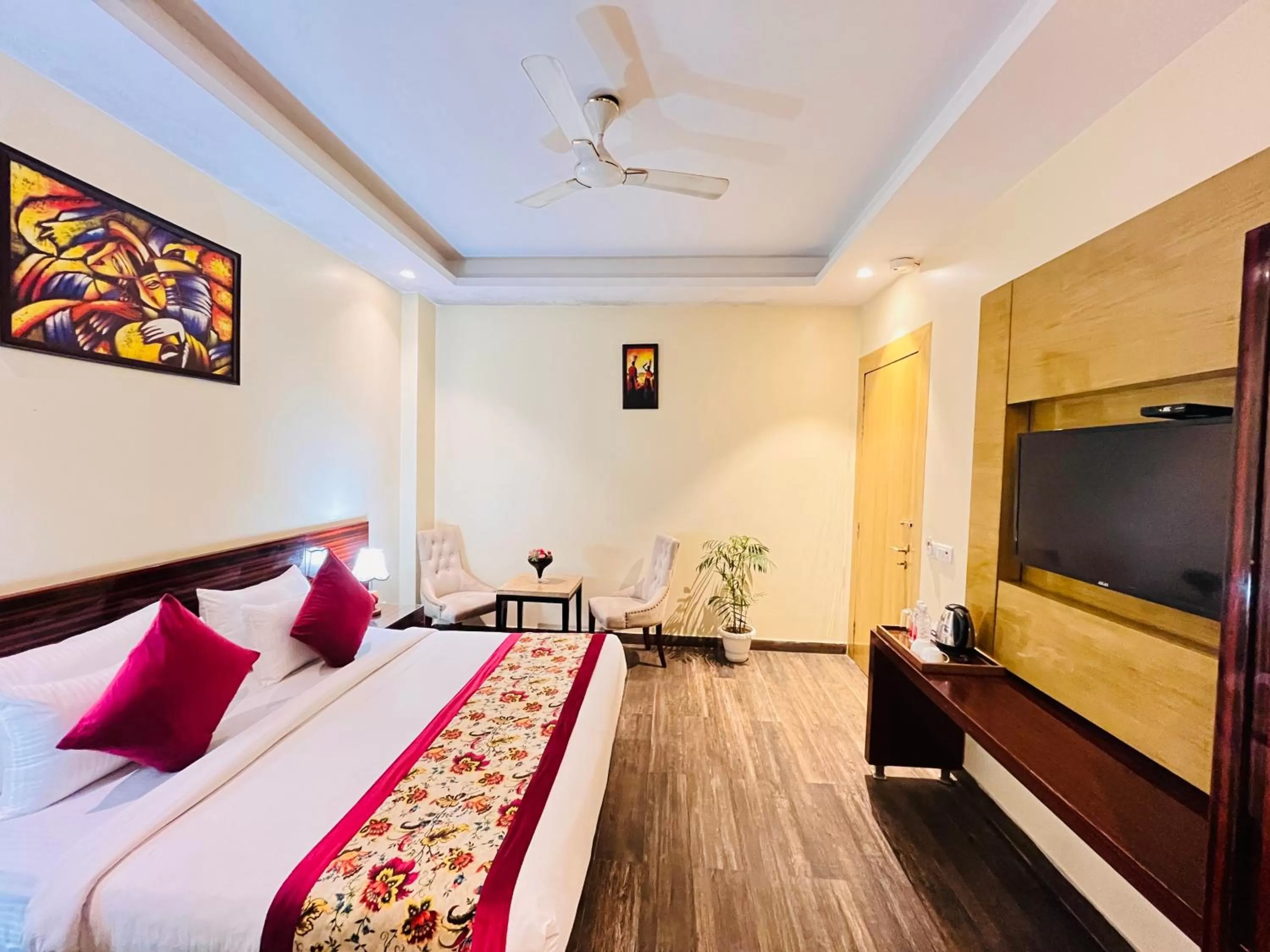 Bed in Hotel Banz near Delhi Airport