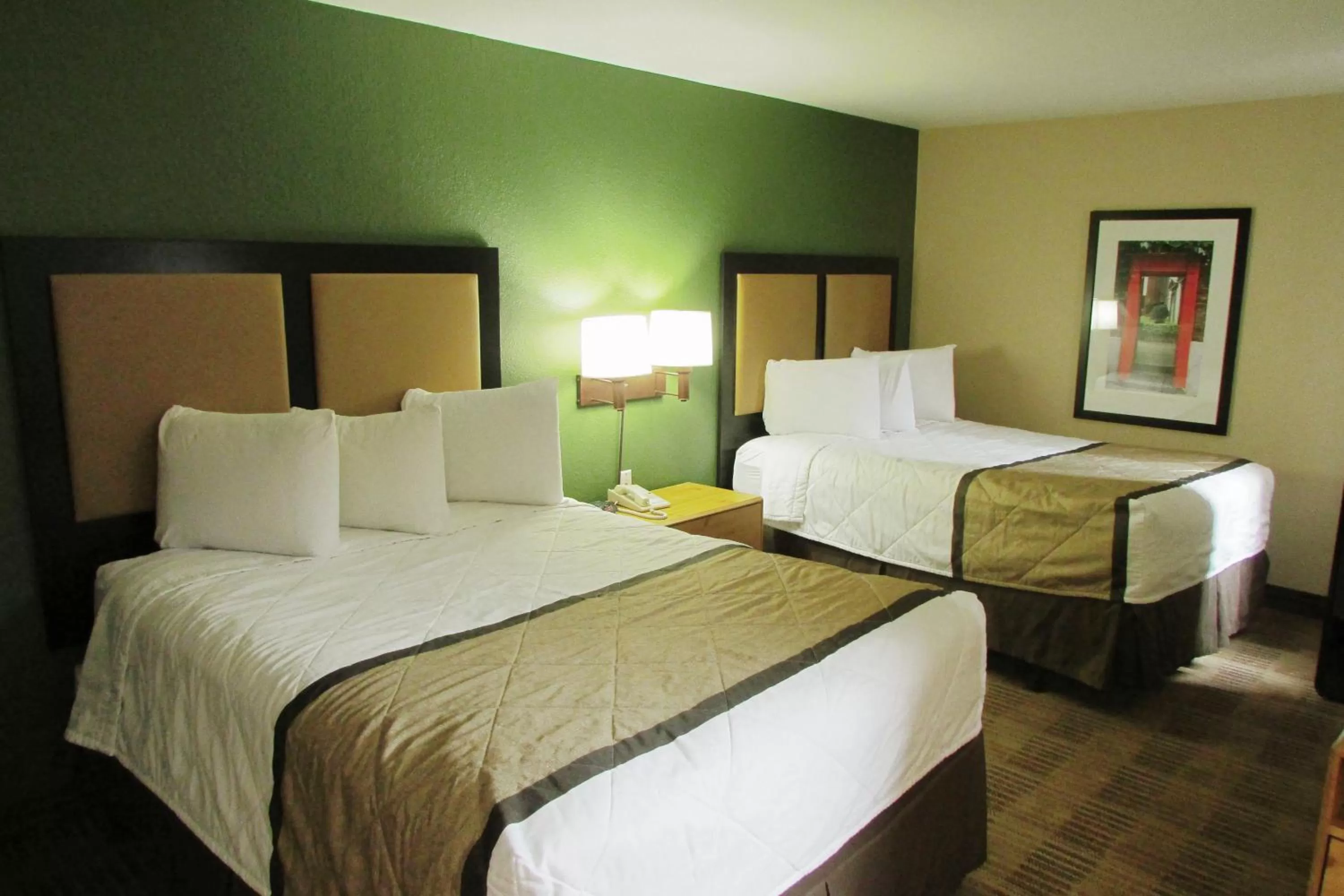Bed in Extended Stay America Suites - Washington, DC - Chantilly - Airport