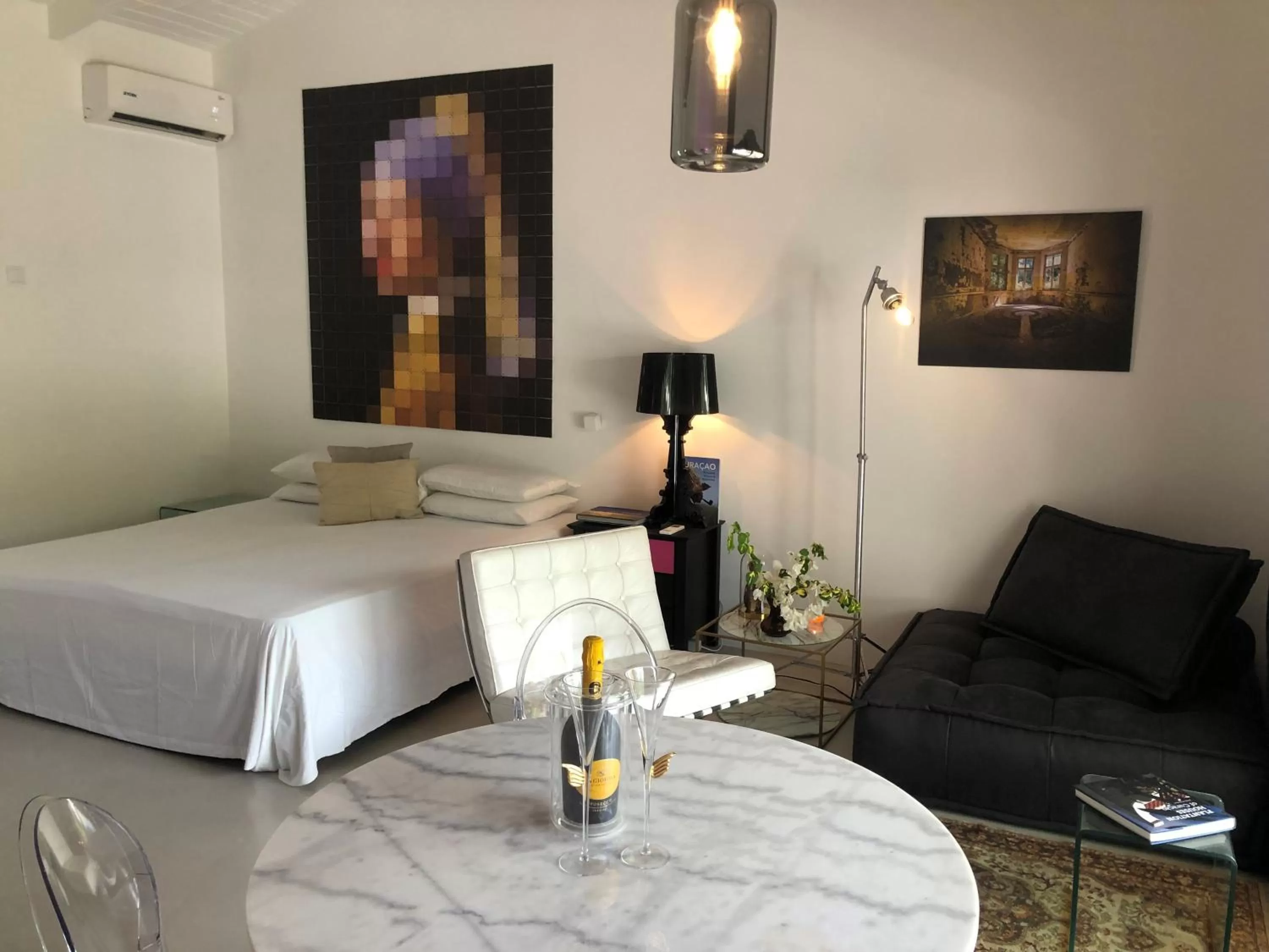 Bed in Thuishaven - boutique mini-resort