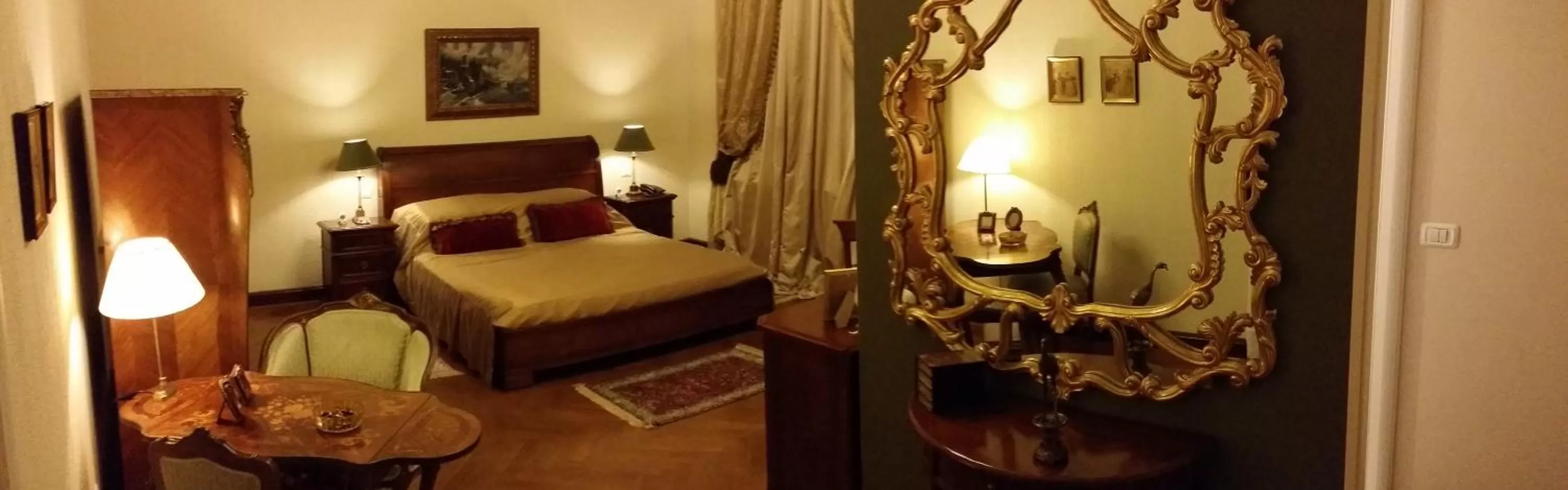 Decorative detail in Grand Boutique Hotel