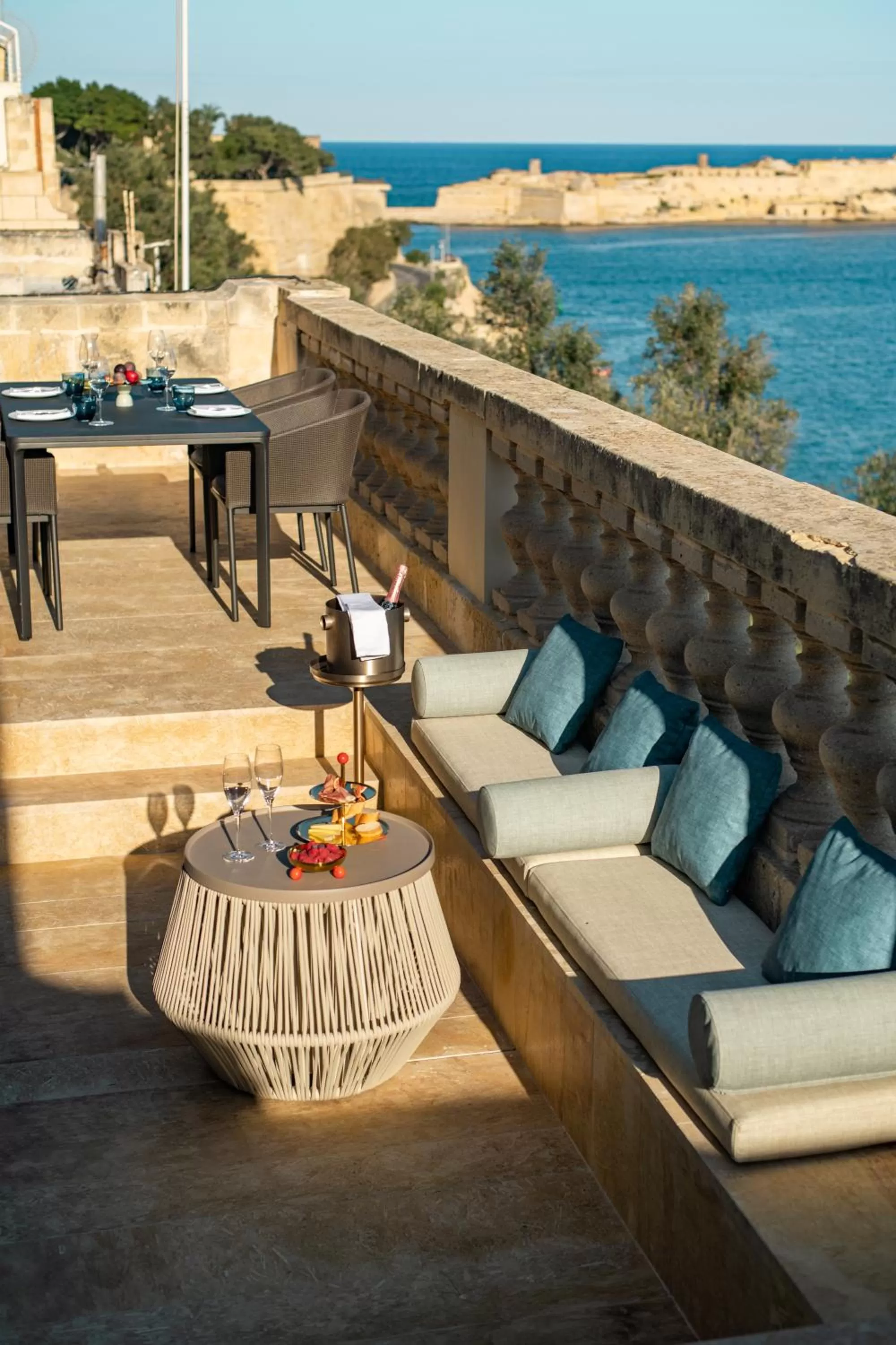 Balcony/Terrace in Iniala Harbour House