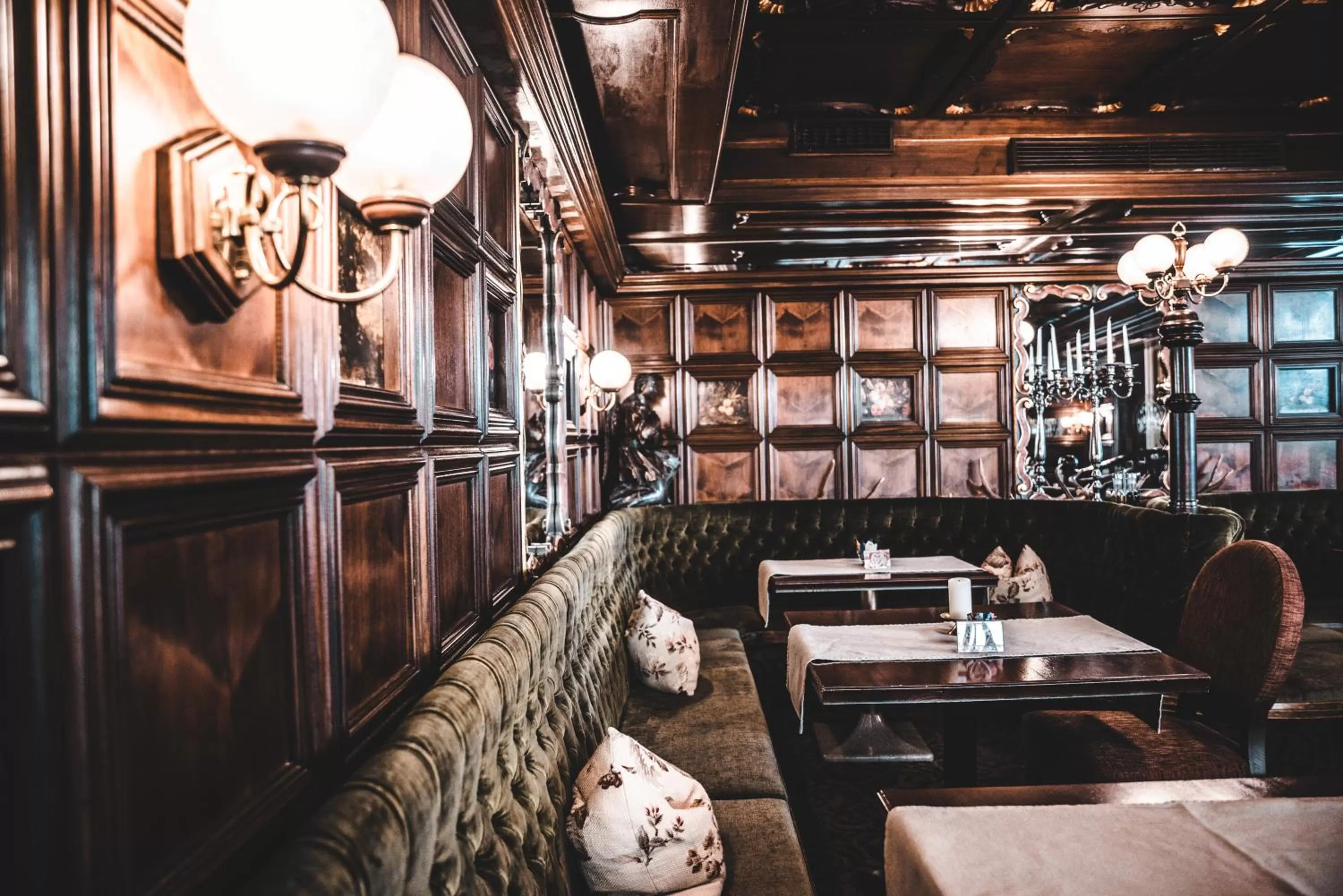 Restaurant/places to eat in Cella Central Historic Boutique Hotel