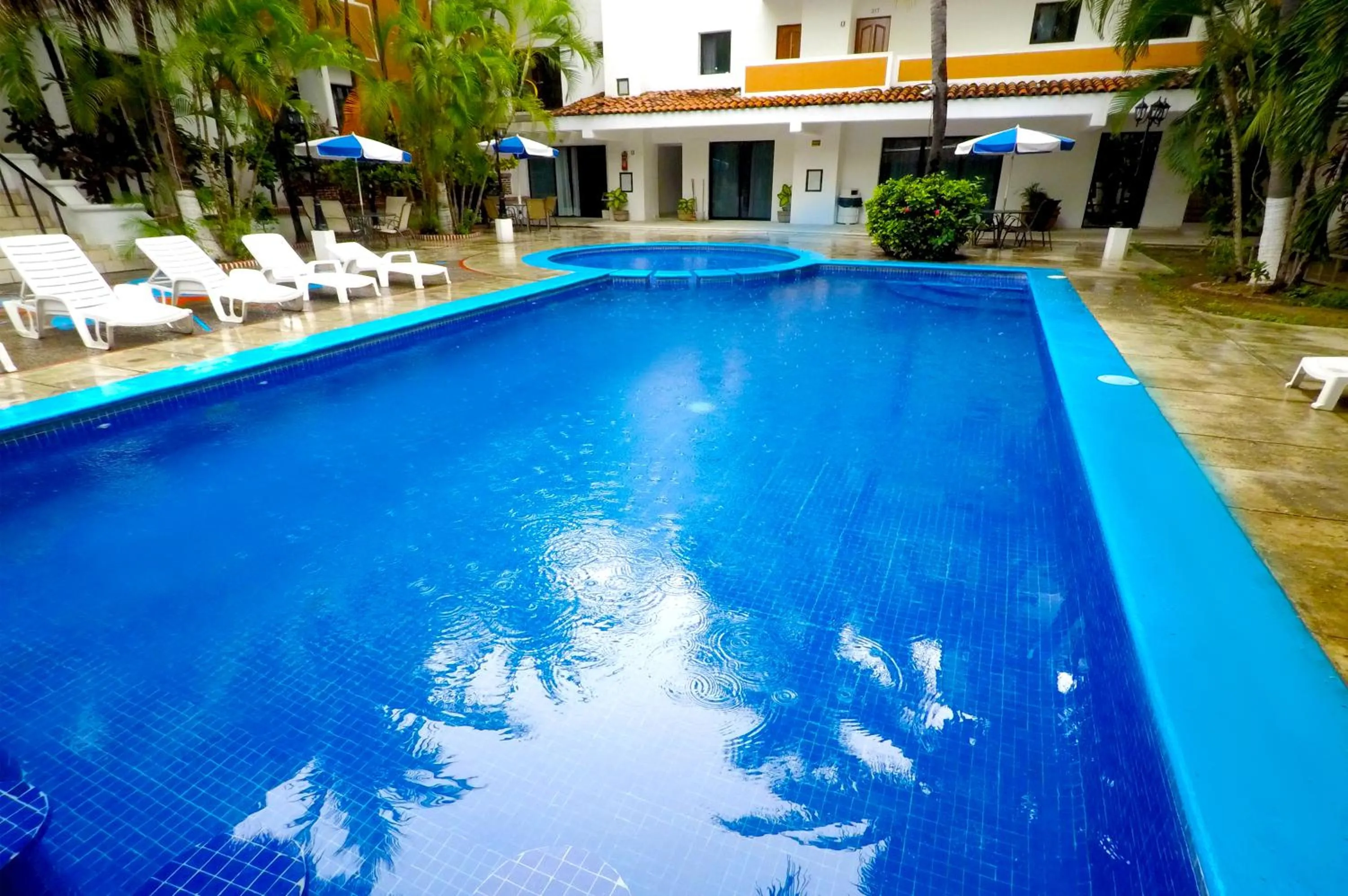 Swimming pool in Hotel Costa Brava