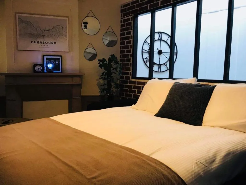 Living room, Bed in La Fabrique - Les Loges Normandes