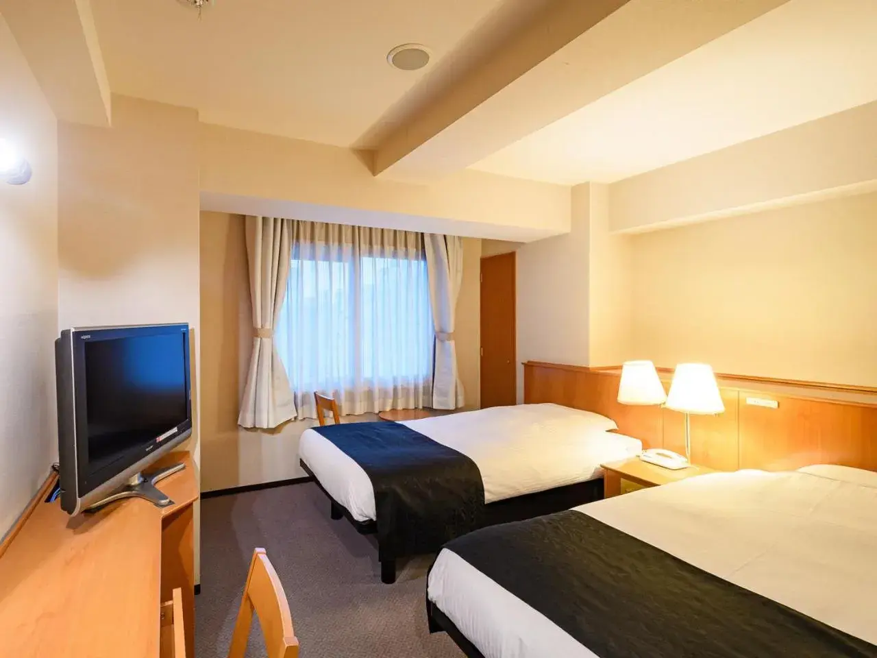 Twin Room - single occupancy - Non-Smoking in APA Hotel Sapporo Odori Ekimae Minami Twin Room - single occupancy - Non-Smoking in APA Hotel Sapporo Odori Ekimae Minami