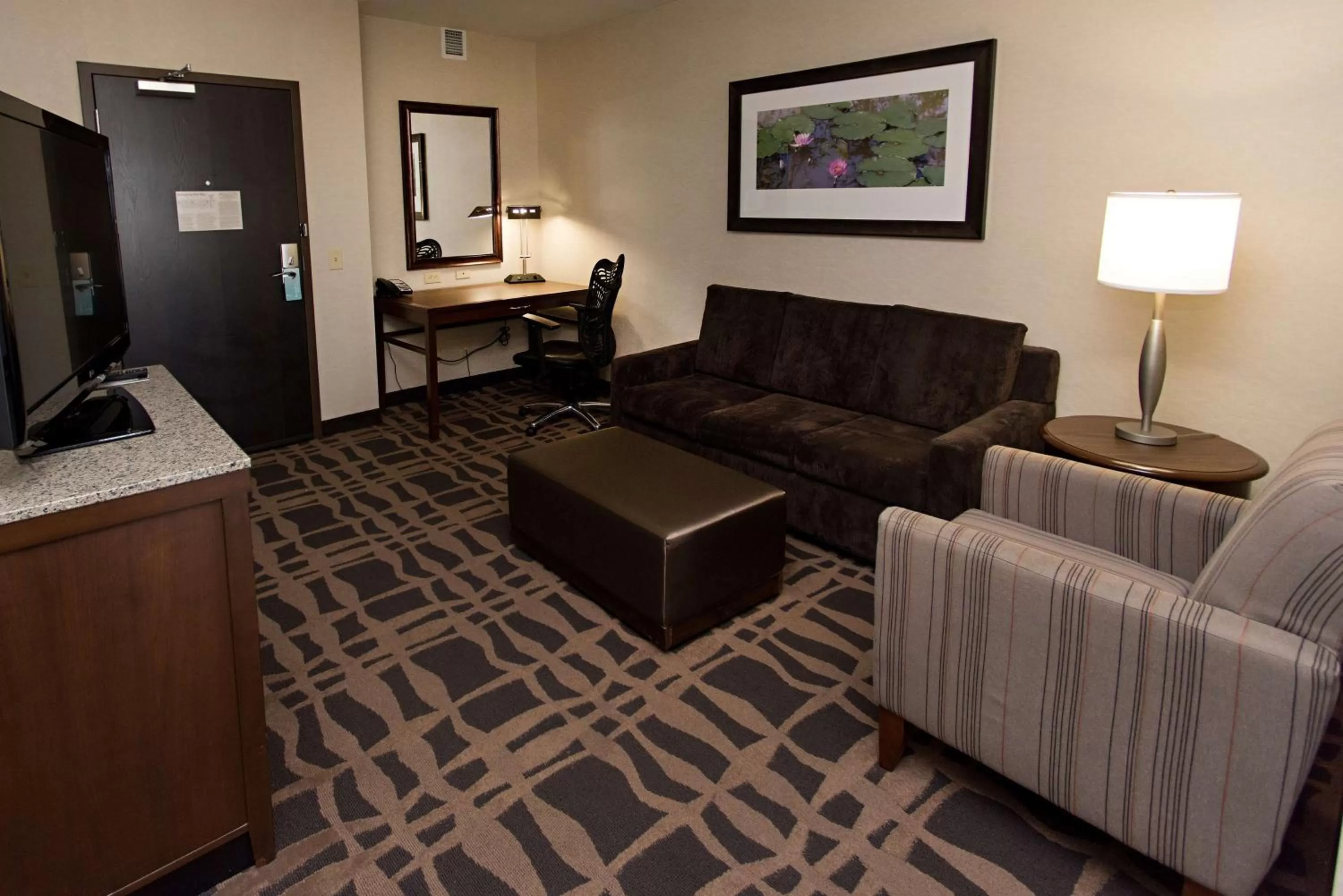 Living room in Hilton Garden Inn Dayton South - Austin Landing