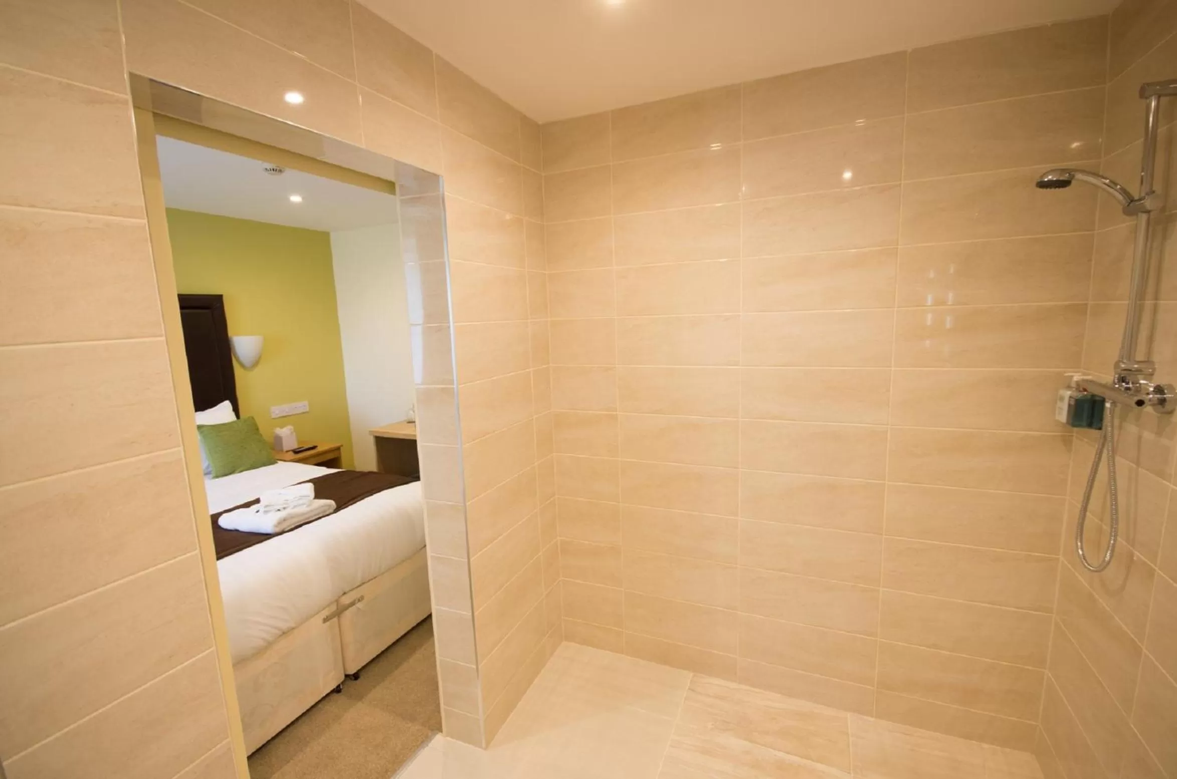 Bathroom in Wakefield Limes Lodge