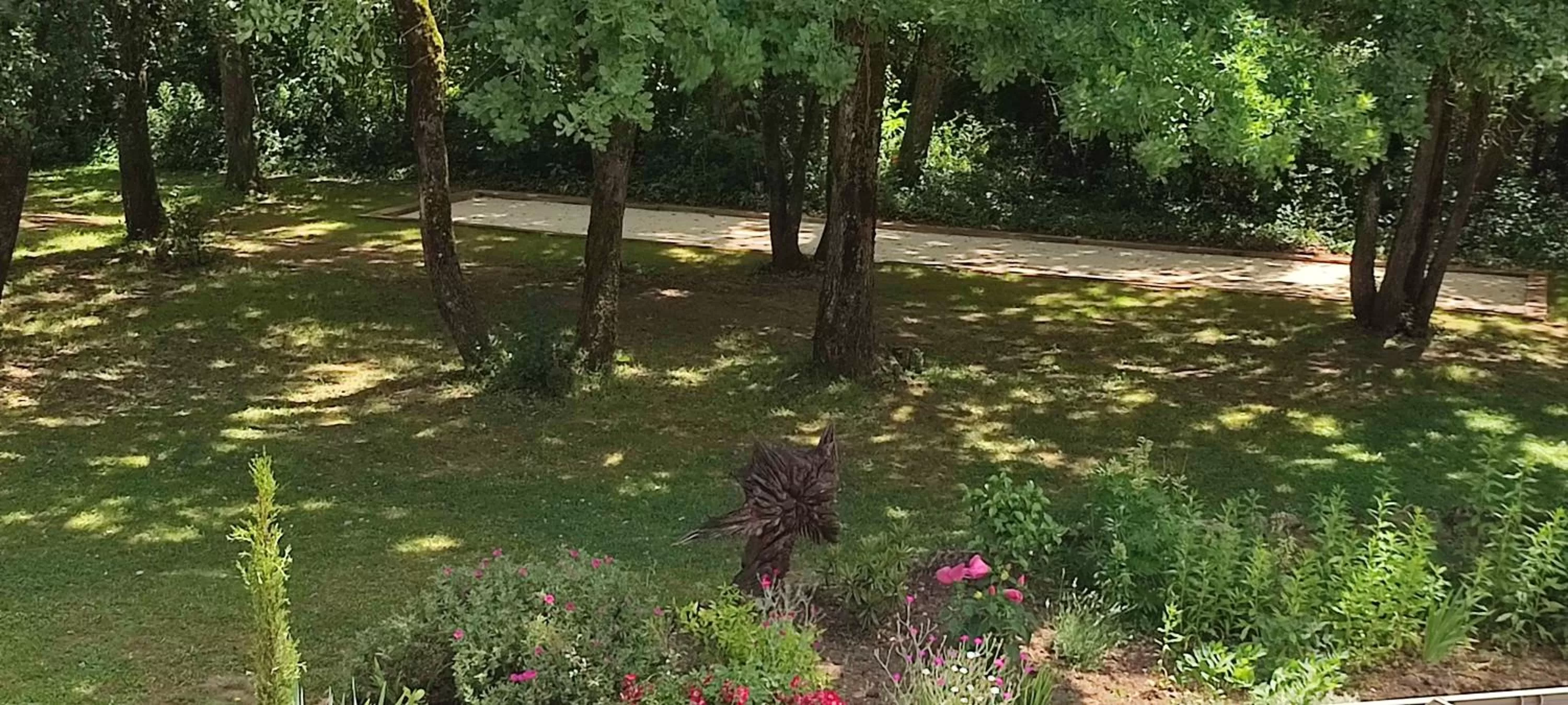 Garden in Aux Couleurs d'Esteil