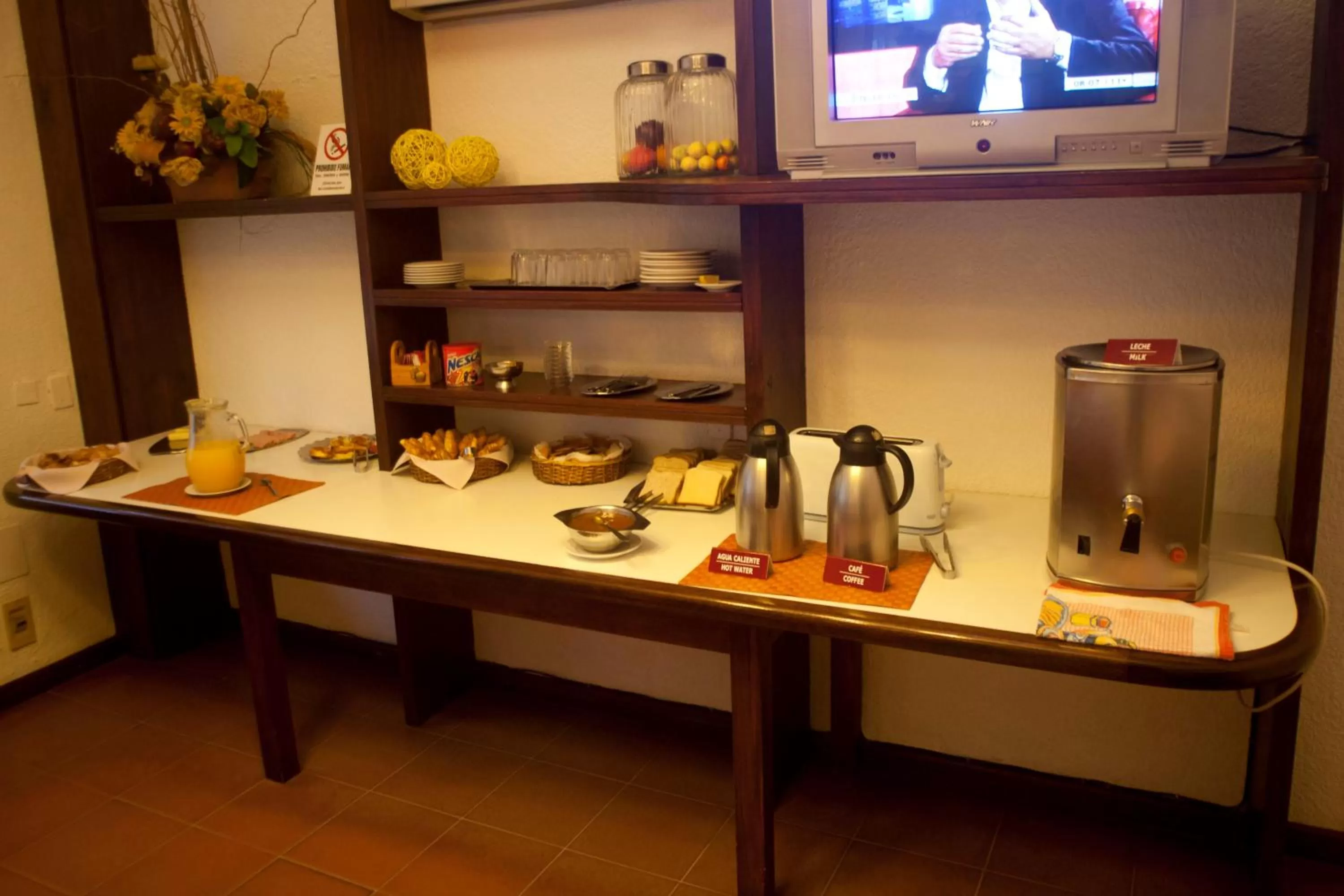 Restaurant/places to eat, Kitchen/Kitchenette in Hotel Eldorado