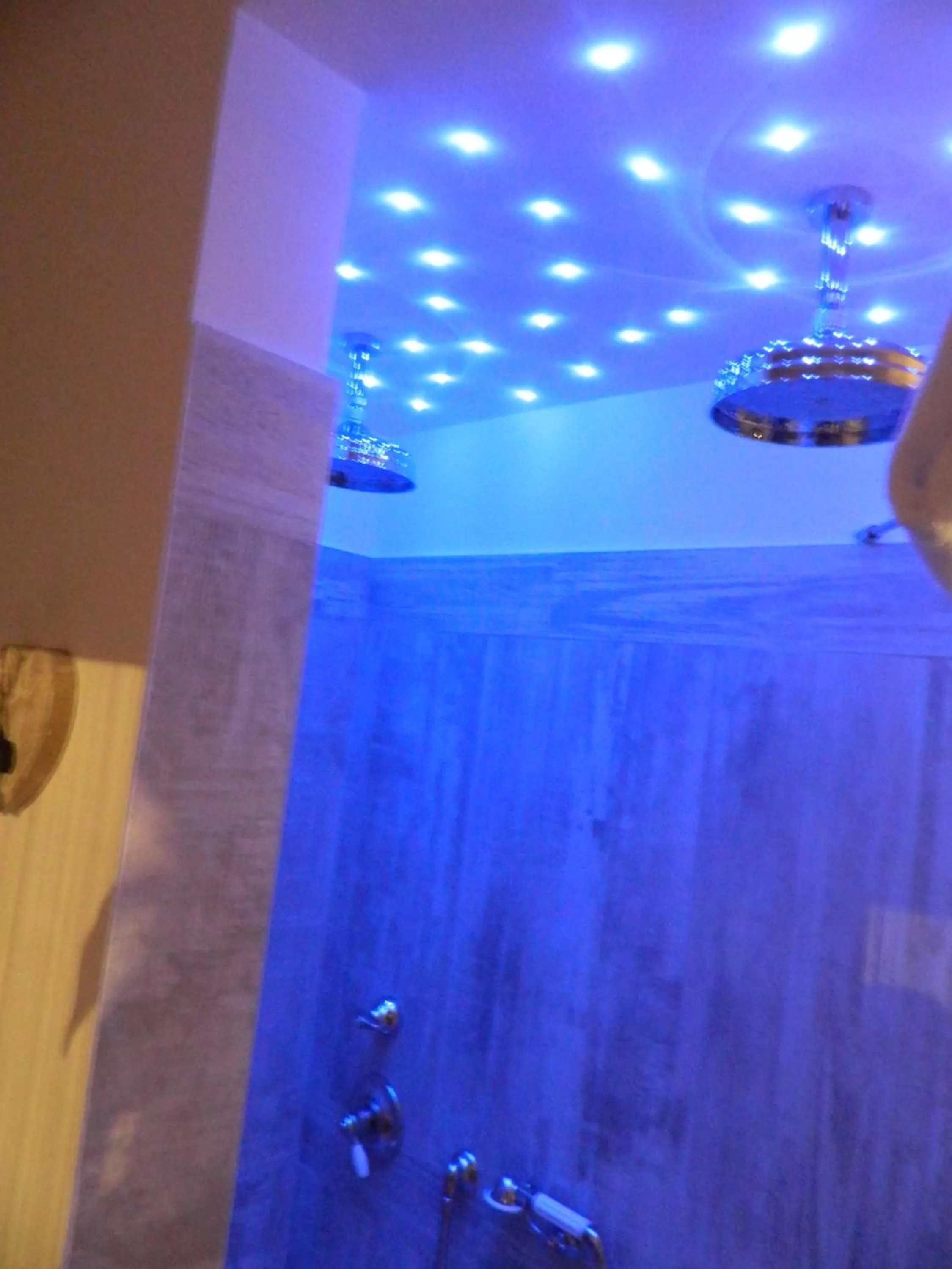 Shower in Villa Pocci