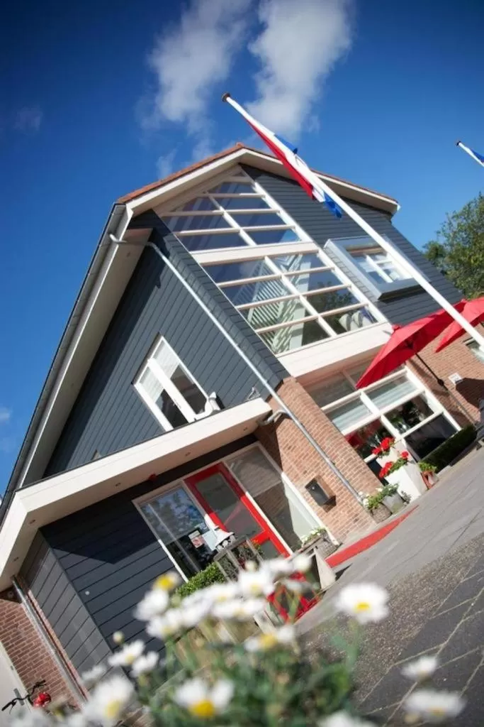 Property Building in B&B - Pension Perruque