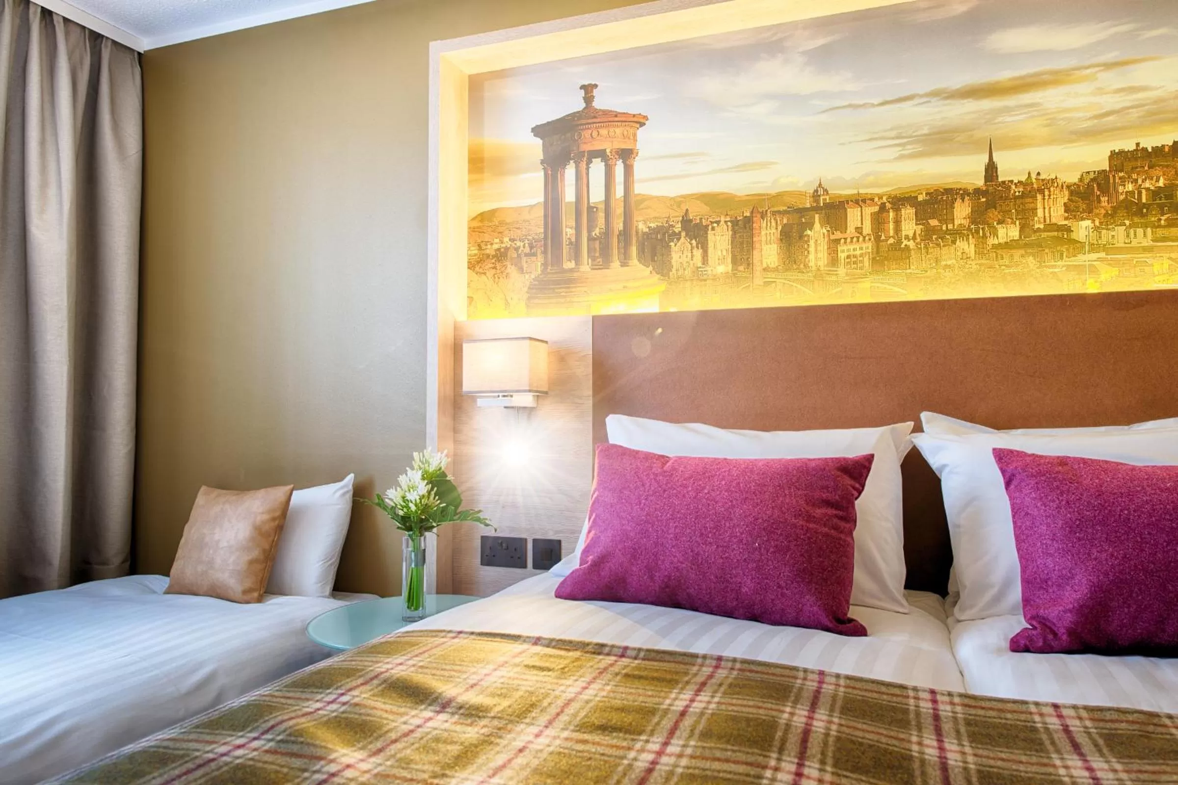 Bedroom, Bed in Leonardo Hotel Edinburgh Haymarket