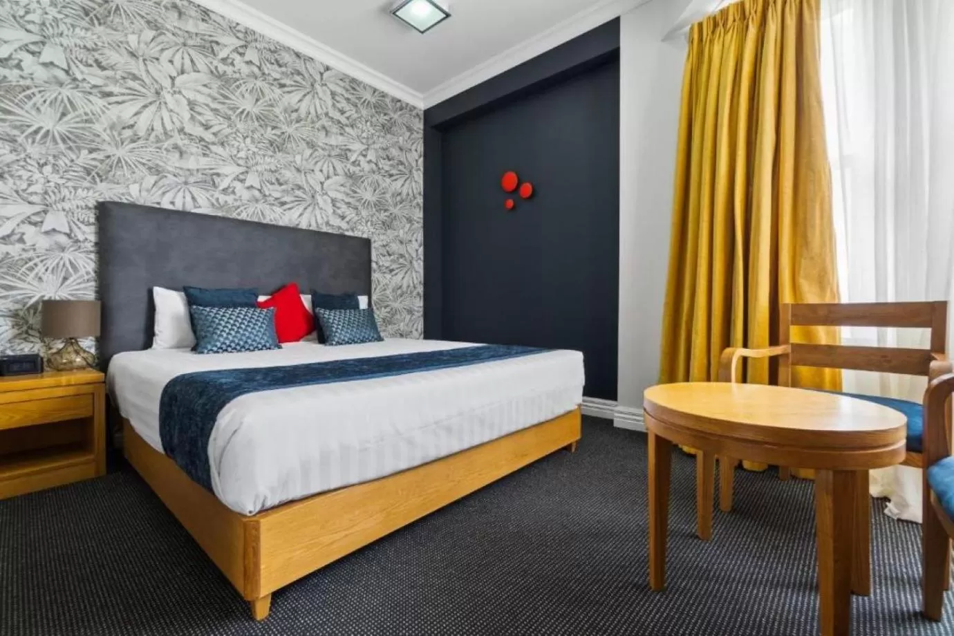 Bed in Ramada by Wyndham, Hamilton City Center