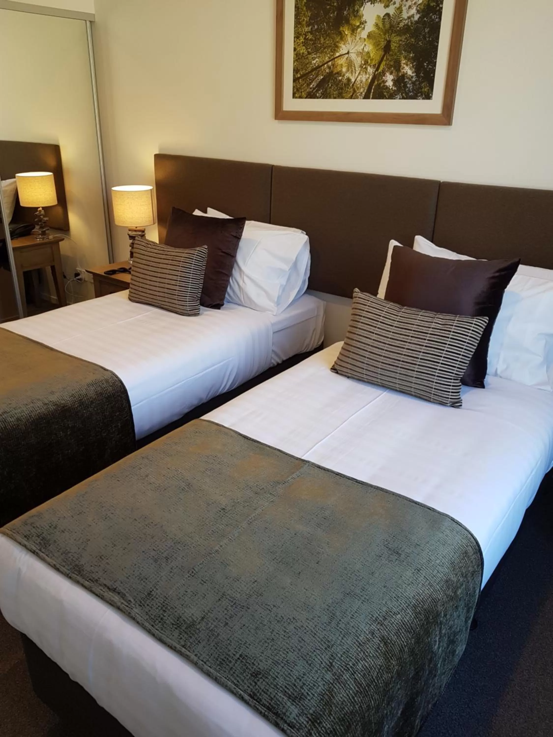 Bedroom, Bed in Wyndham Garden Remarkables Park Queenstown