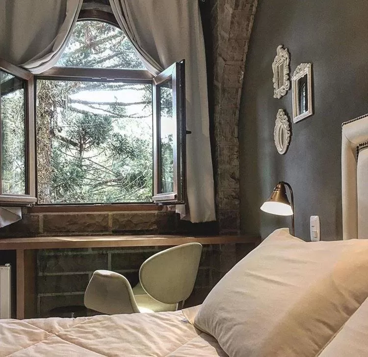 Decorative detail, Bed in Pousada Castello Benvenutti