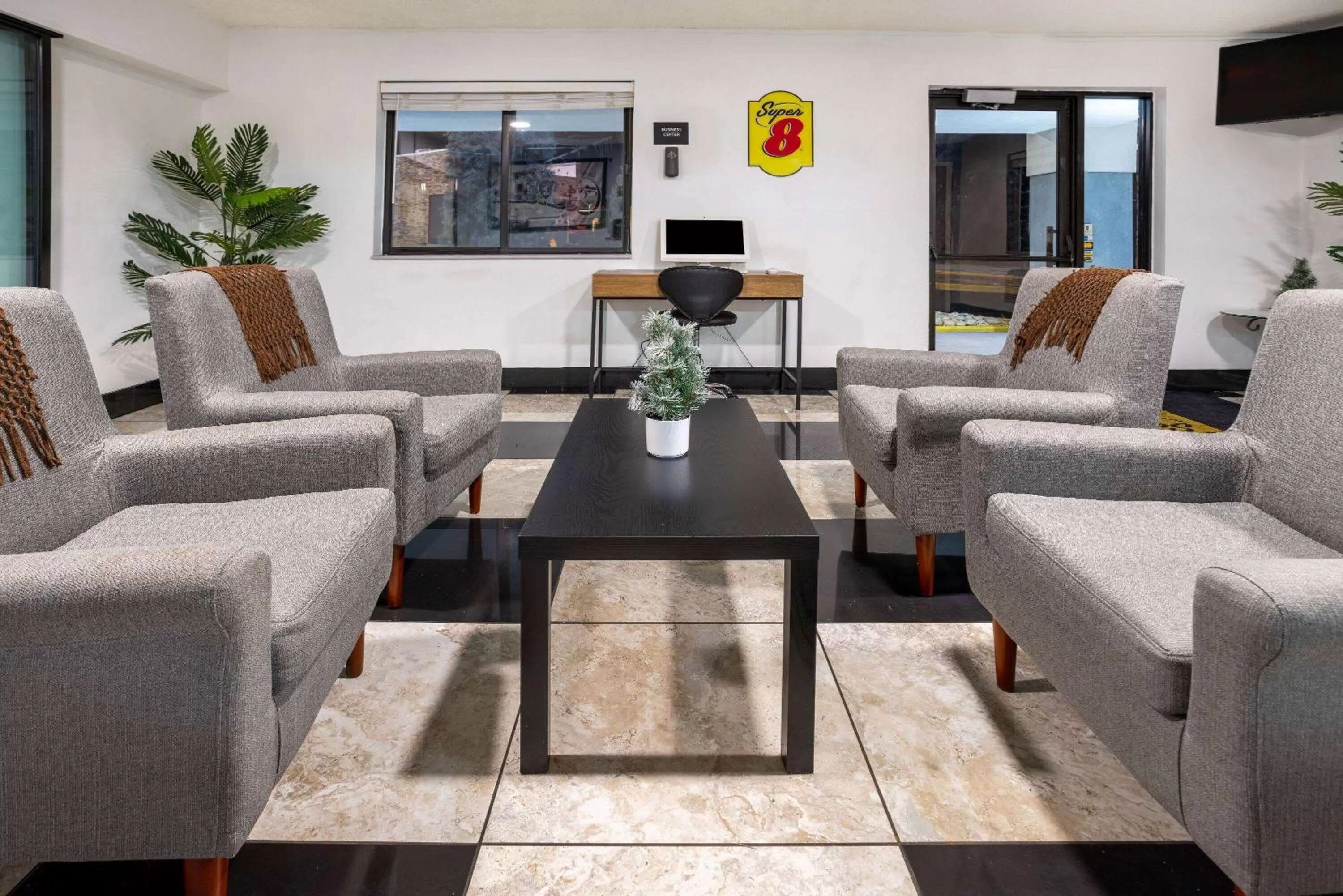 Lobby or reception in Super 8 by Wyndham Villa Rica