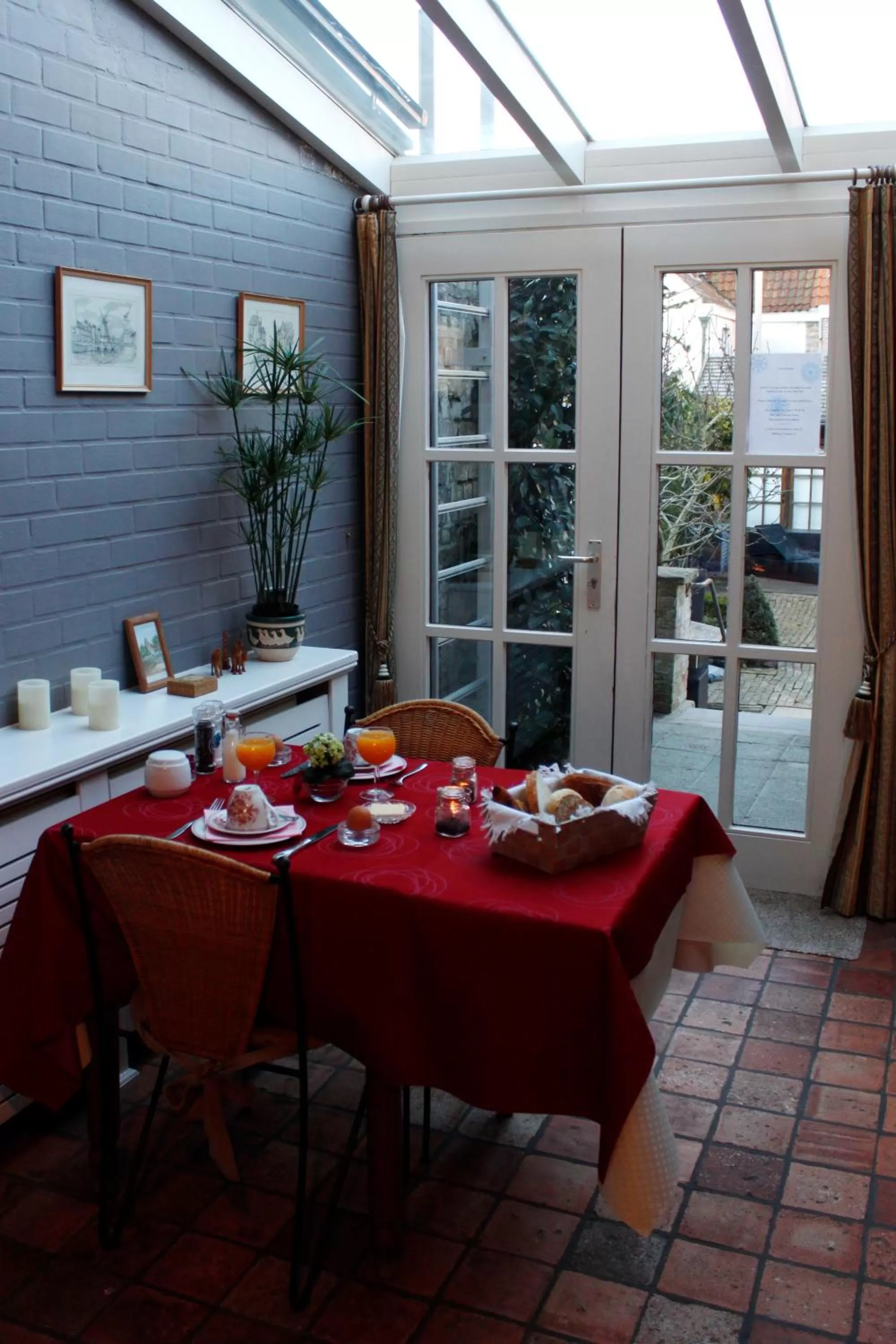 Patio, Restaurant/Places to Eat in B&B Coupure